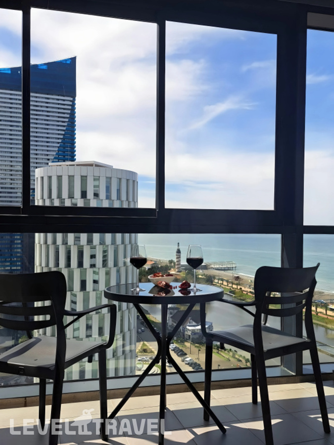 фотографии номера Апартаменты с балконом отеля Dream Apartments Batumi в Грузия(Батуми) - фото №2