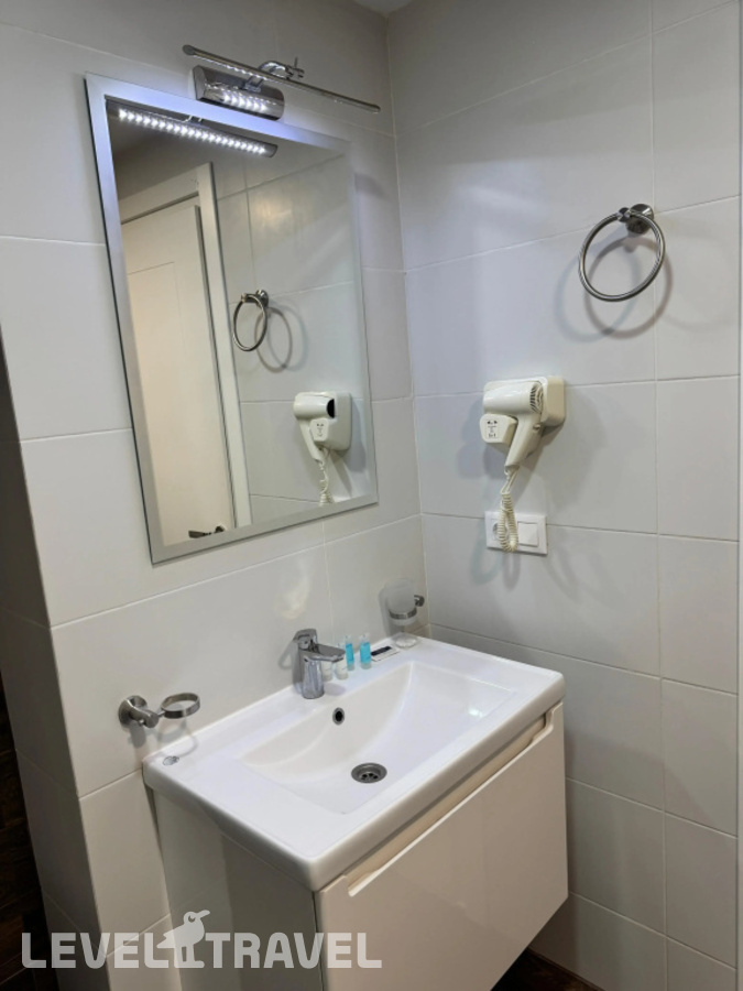 фотографии номера Апартаменты с балконом (2 комнаты) отеля Alliance By Courtyard Hotel 5 Kh в Грузия(Батуми) - фото №22