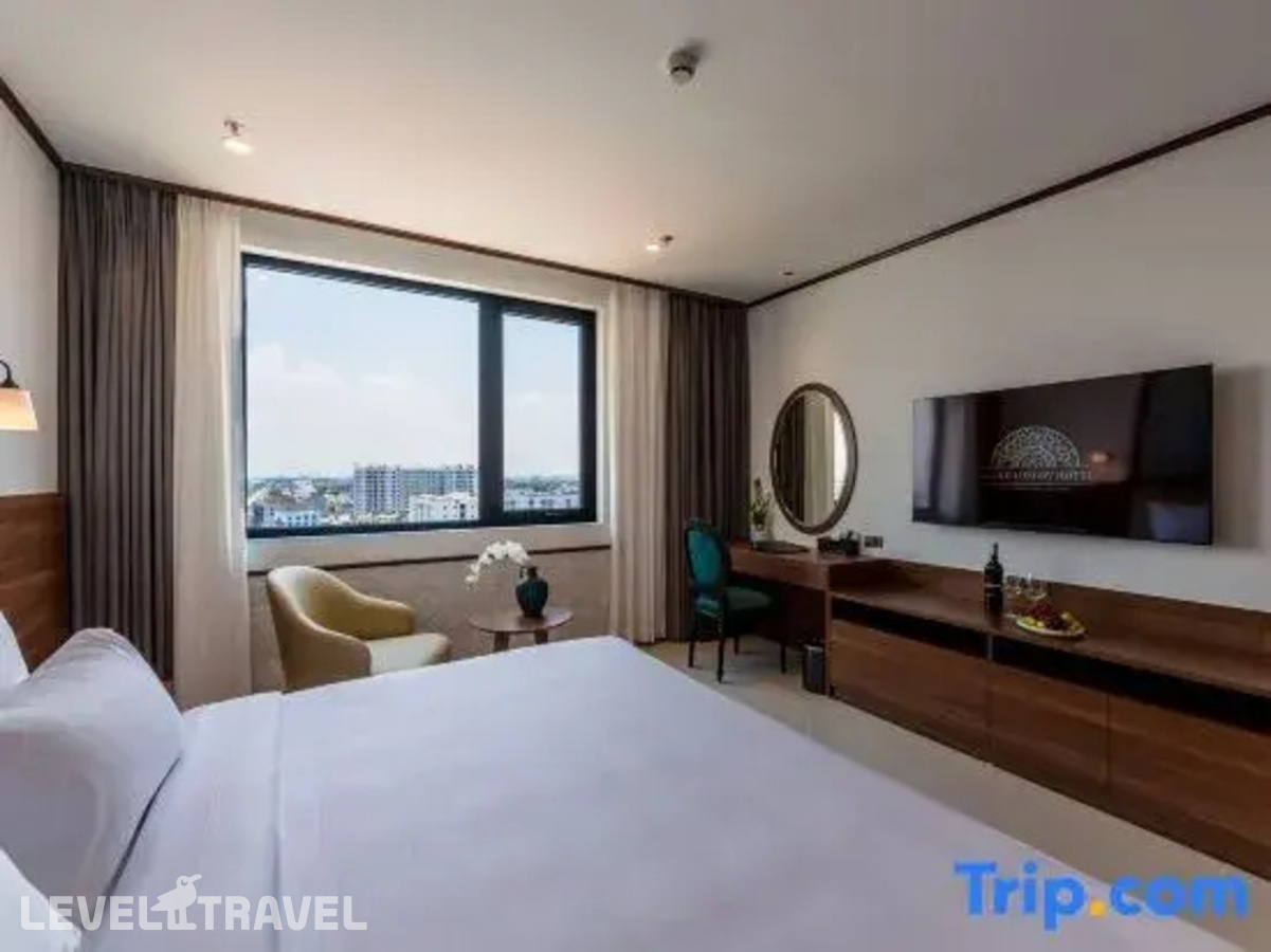 фотографии номера Делюкс с видом на город отеля Grand Luxury Hotel в Вьетнам(Фанранг-Тхаптям) - фото №1