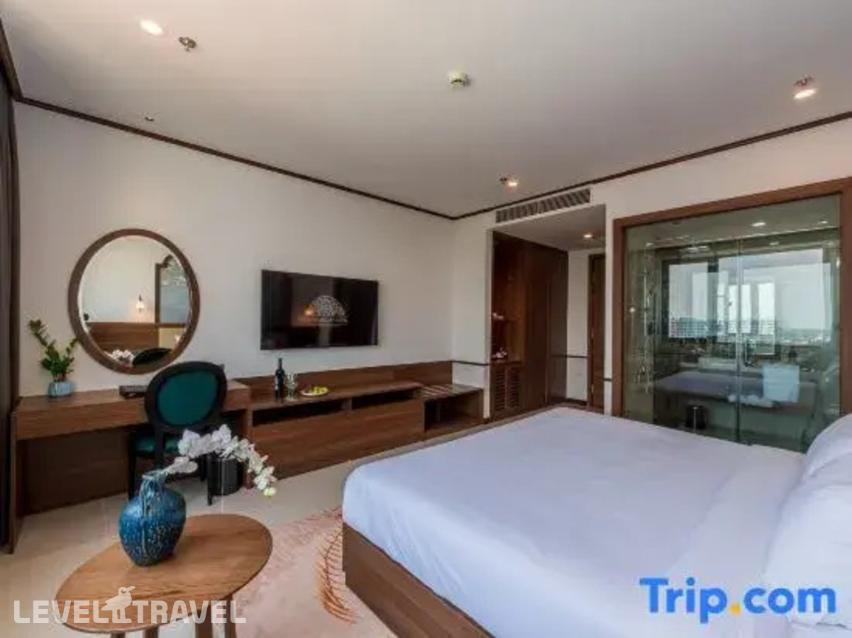 фотографии номера Делюкс с видом на город отеля Grand Luxury Hotel в Вьетнам(Фанранг-Тхаптям) - фото №3