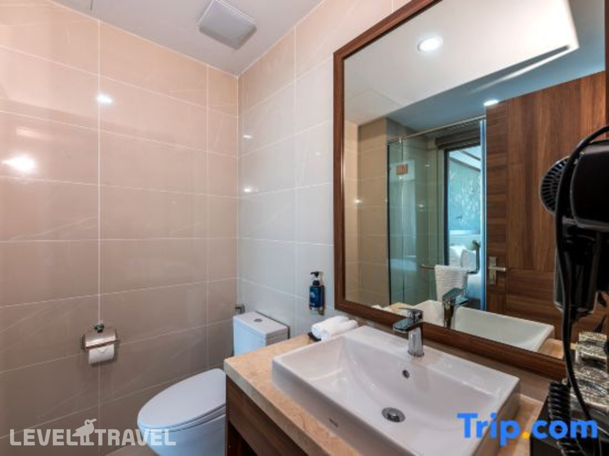 фотографии номера Делюкс с видом на город отеля Grand Luxury Hotel в Вьетнам(Фанранг-Тхаптям) - фото №11