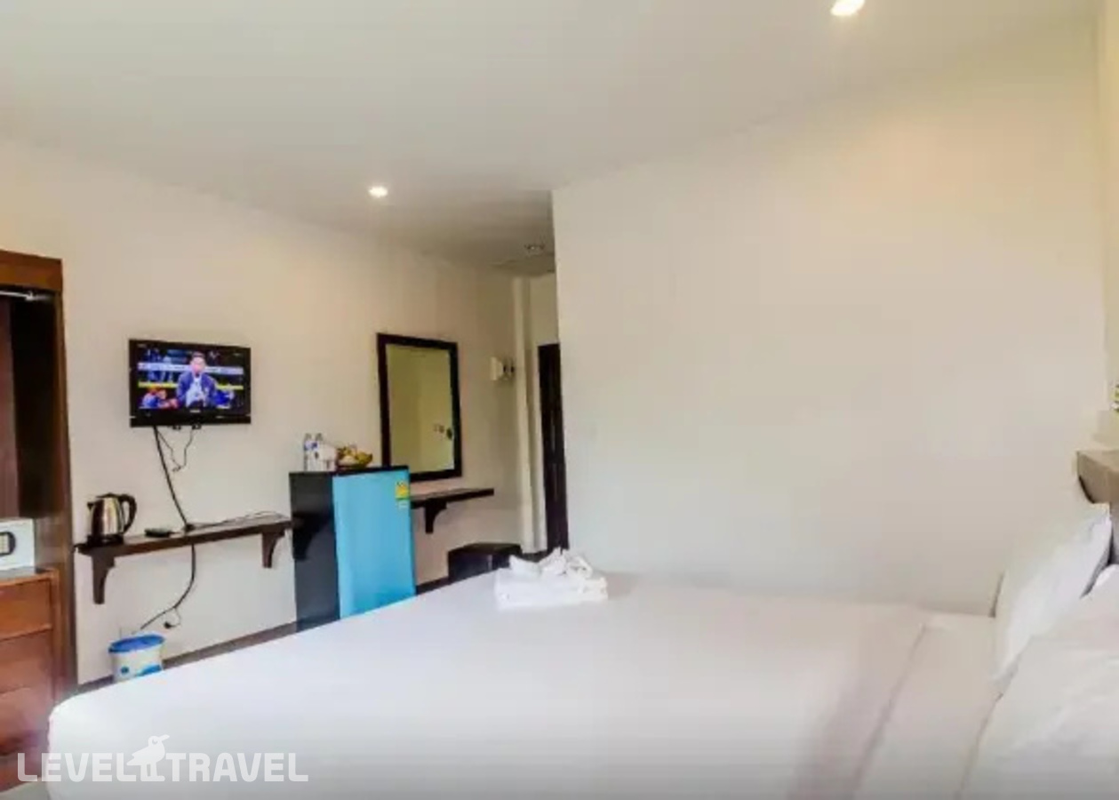 фотографии номера Улучшенный номер отеля Baan Yuyen Karon Guesthouse в Таиланд(Карон Бич) - фото №22