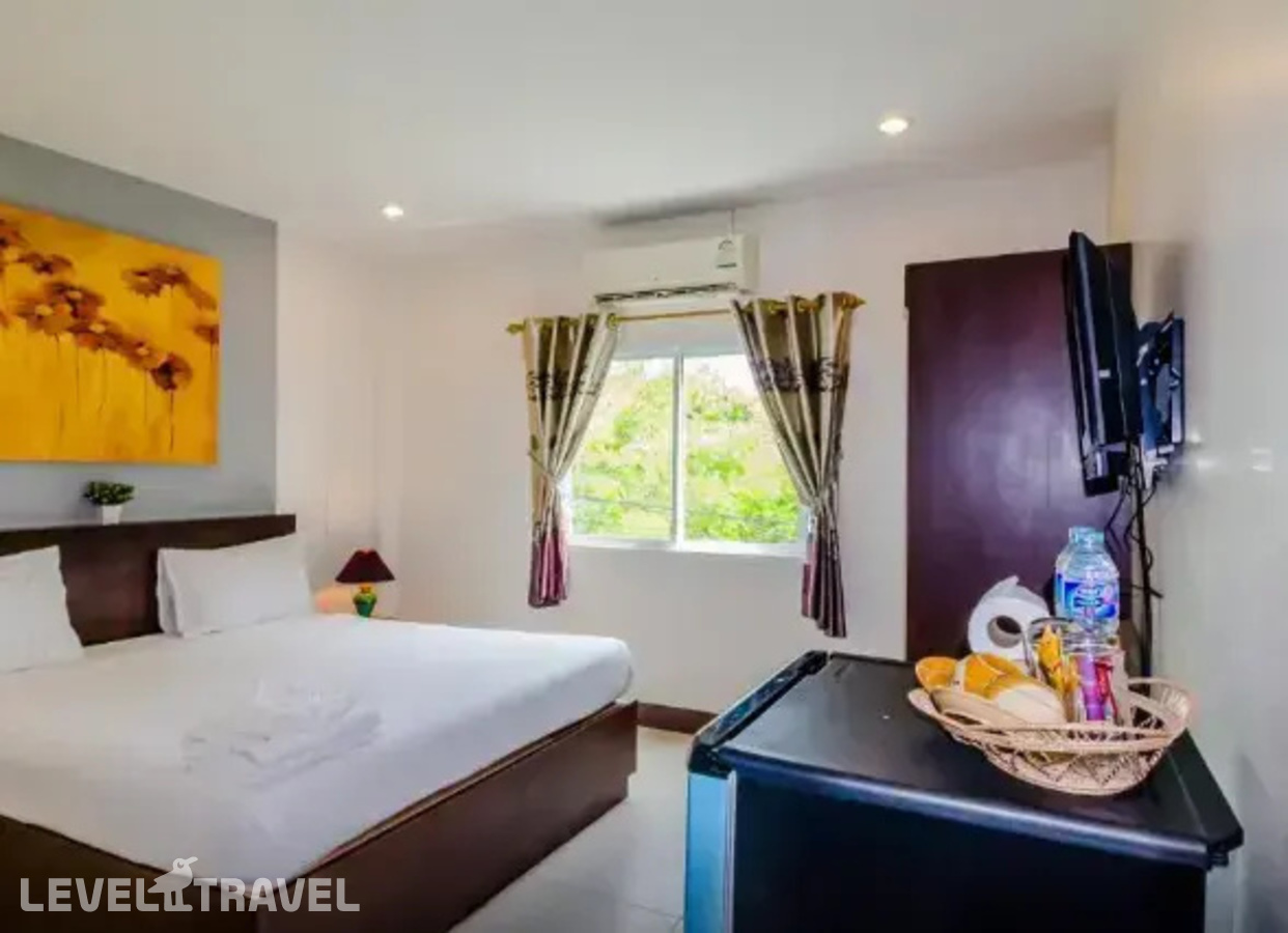 фотографии номера Улучшенный номер отеля Baan Yuyen Karon Guesthouse в Таиланд(Карон Бич) - фото №4