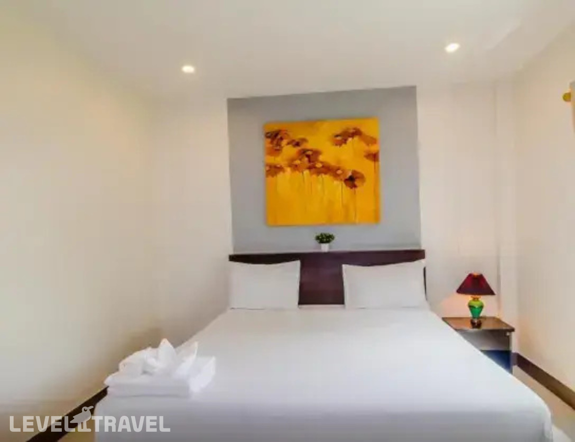 фотографии номера Улучшенный номер отеля Baan Yuyen Karon Guesthouse в Таиланд(Карон Бич) - фото №5