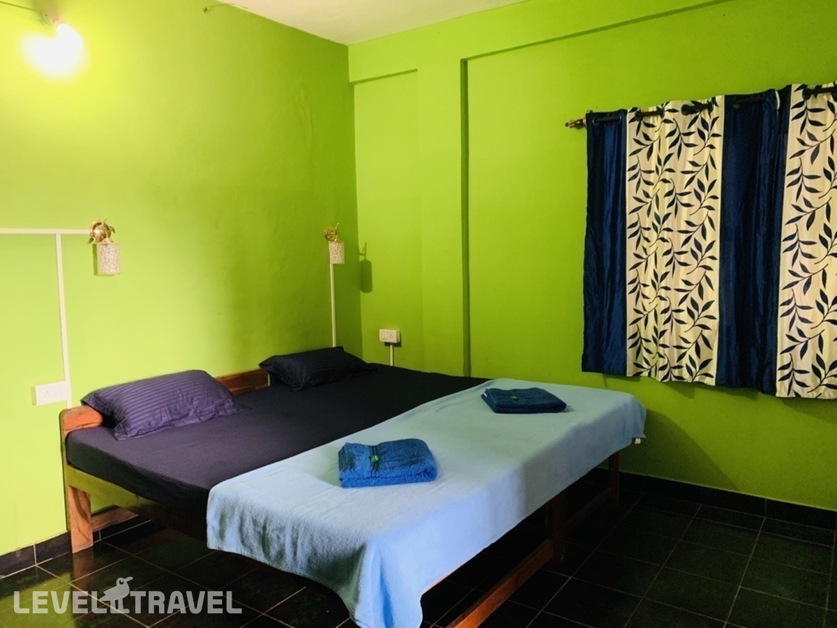 фотографии номера Экономичный номер без кондиционера отеля Savitri Guesthouse Arambol в Индия(Арамболь) - фото №1