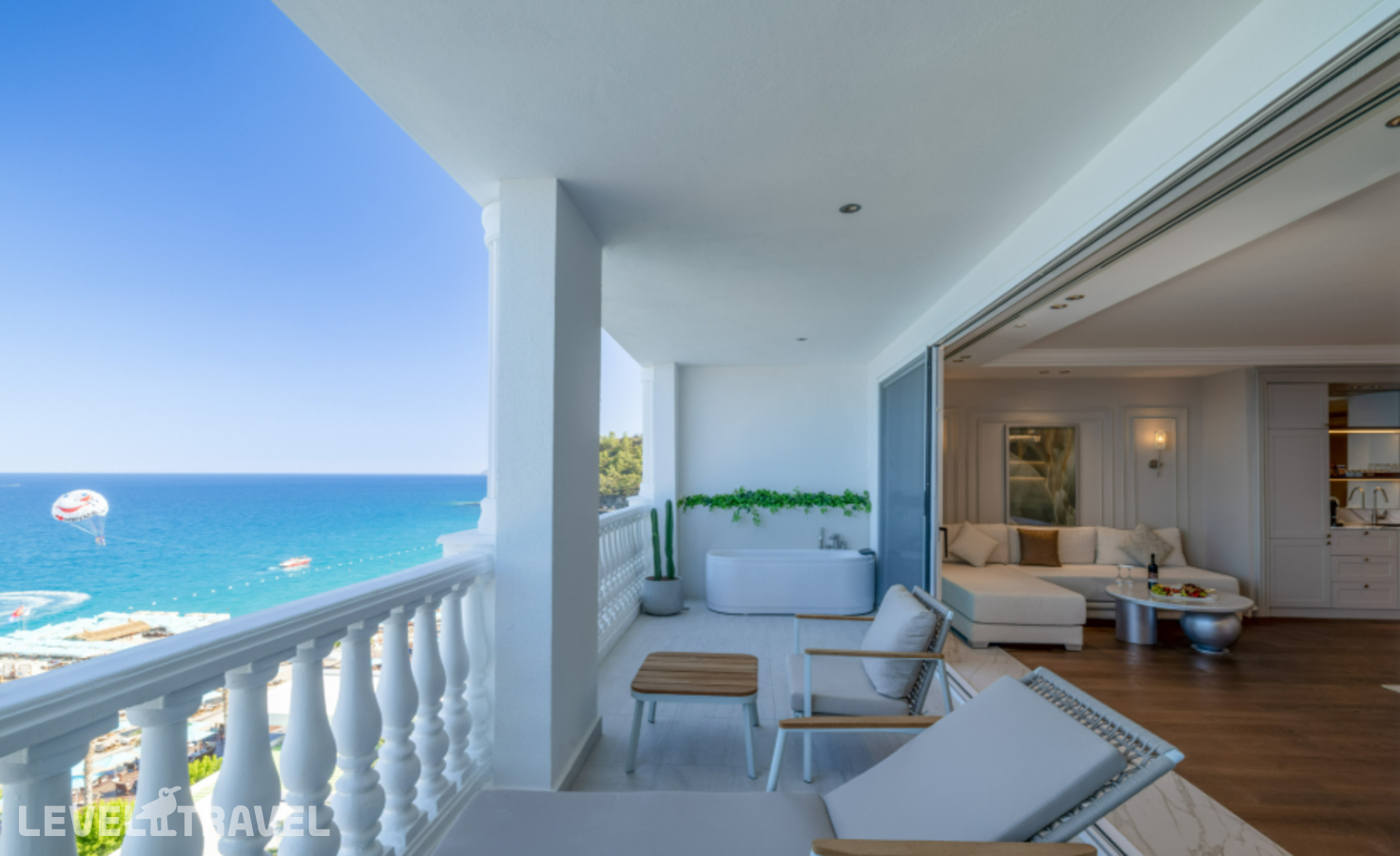 фотографии номера Люкс Luna с видом на море отеля Nirvana Dolce Vita (Ex. Amara Dolce Vita Luxury) в Турция(Текирова) - фото №11