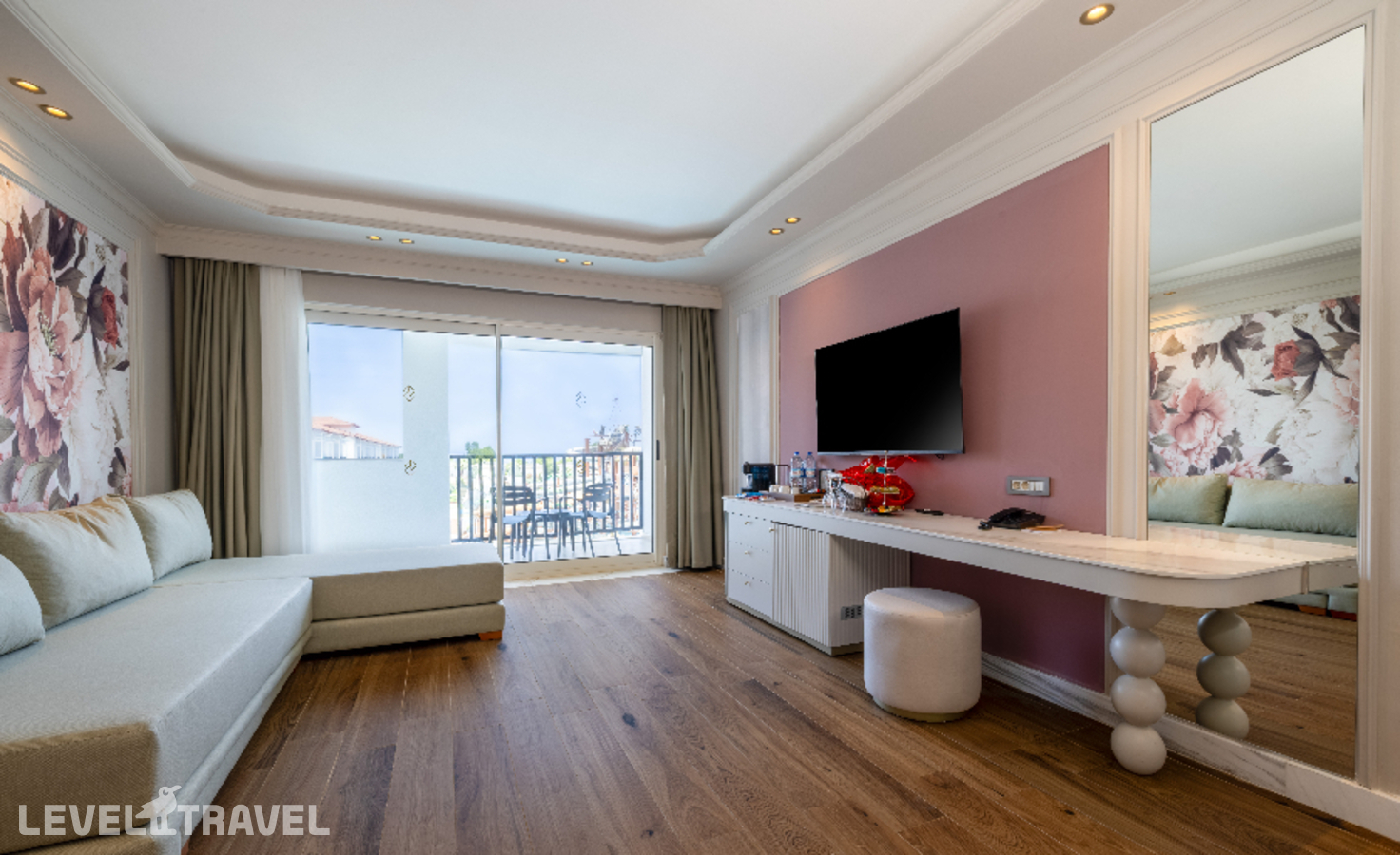 фотографии номера Клубный семейный люкс гранд отеля Nirvana Dolce Vita (Ex. Amara Dolce Vita Luxury) в Турция(Текирова) - фото №8