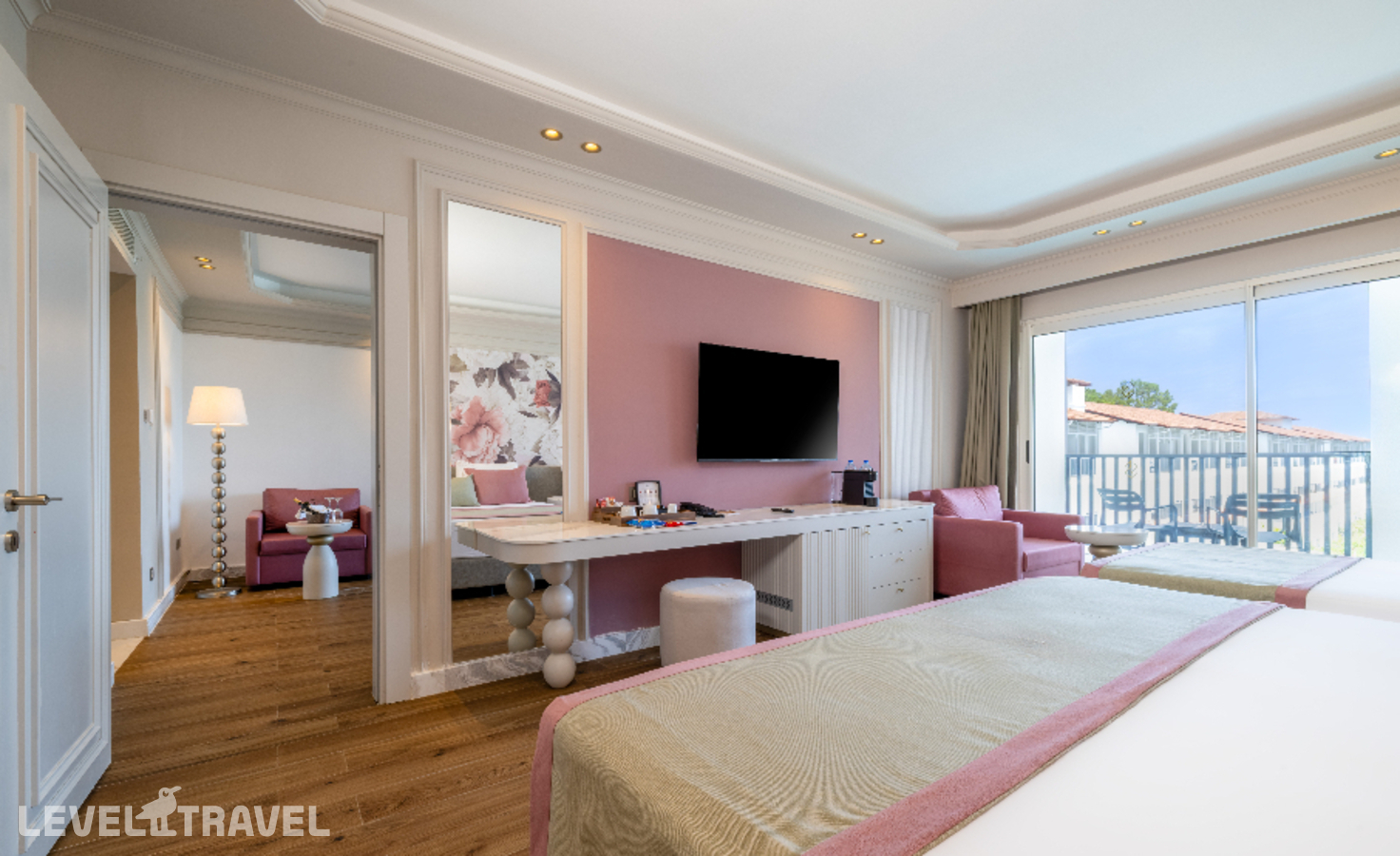фотографии номера Клубный семейный люкс гранд отеля Nirvana Dolce Vita (Ex. Amara Dolce Vita Luxury) в Турция(Текирова) - фото №5