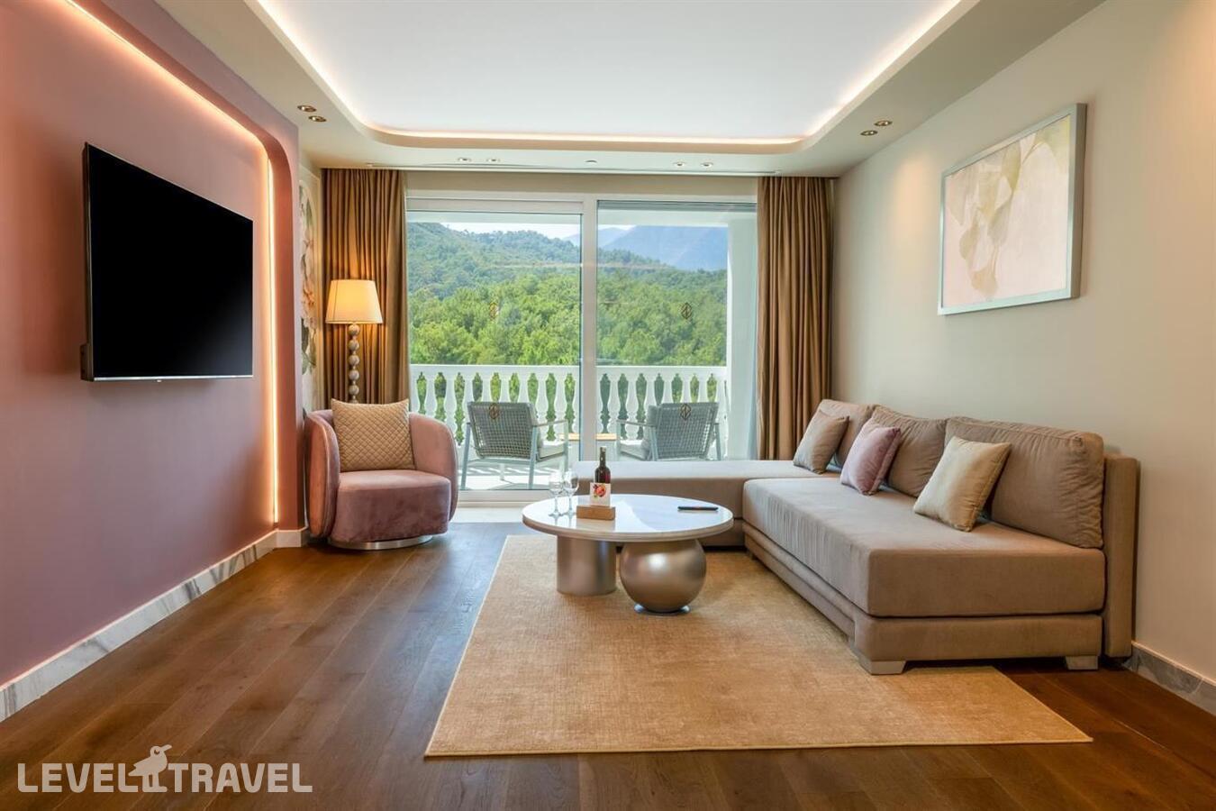 фотографии номера Семейный люкс Nido с видом на окрестности отеля Nirvana Dolce Vita (Ex. Amara Dolce Vita Luxury) в Турция(Текирова) - фото №4
