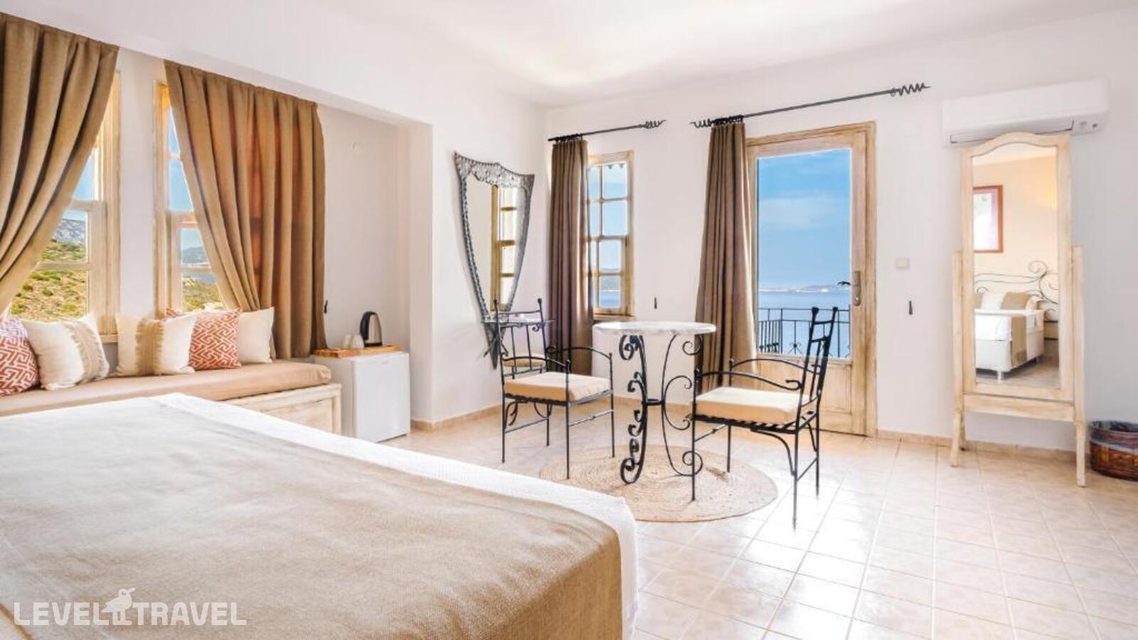 фотографии номера Номер Infinity с видом на море отеля Villa Hotel Tamara в Турция(Каш) - фото №1