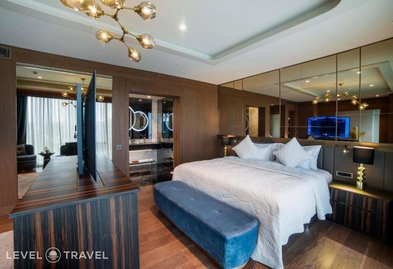 фотографии номера Люкс президентский отеля Radisson Blu Hotel Vadistanbul в Турция(Сарыер) - фото №1