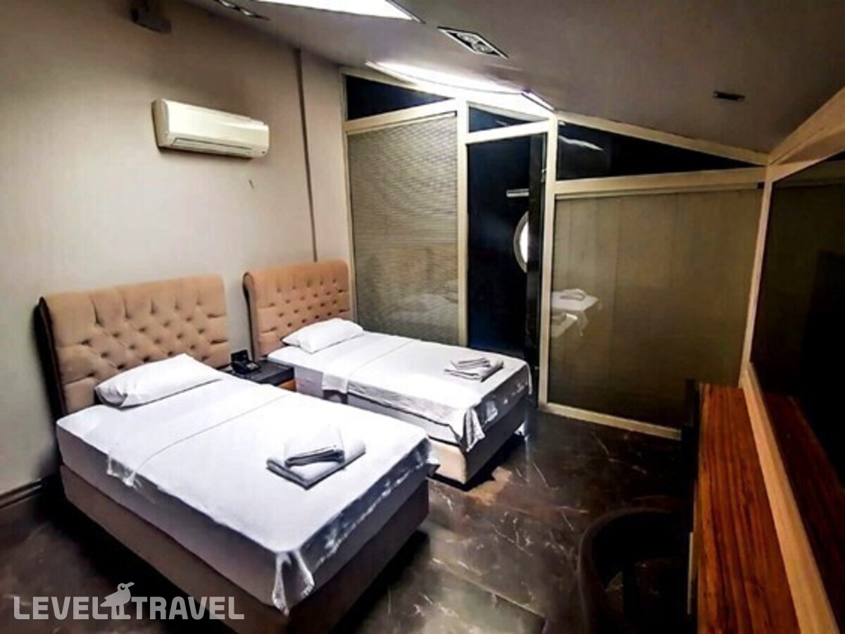 фотографии номера Экономичный номер отеля Upper House Hotel в Турция(Каш) - фото №1