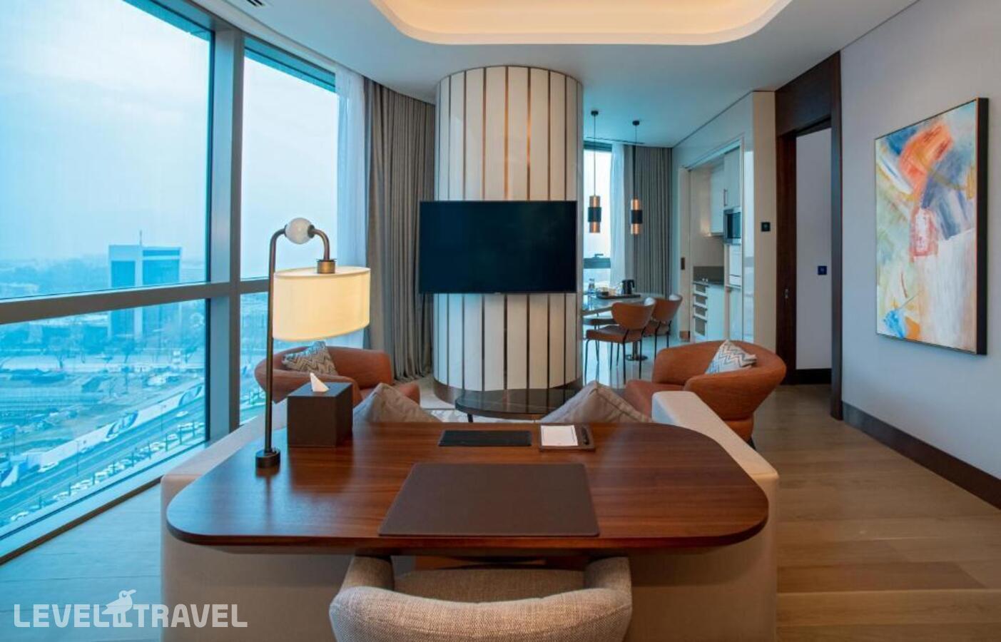 фотографии номера Люкс угловой отеля Hilton Tashkent City в Узбекистан(Ташкент) - фото №2