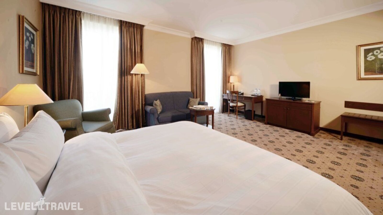 фотографии номера Улучшенный номер отеля Lotte City Hotel Tashkent Palace в Узбекистан(Ташкент) - фото №1