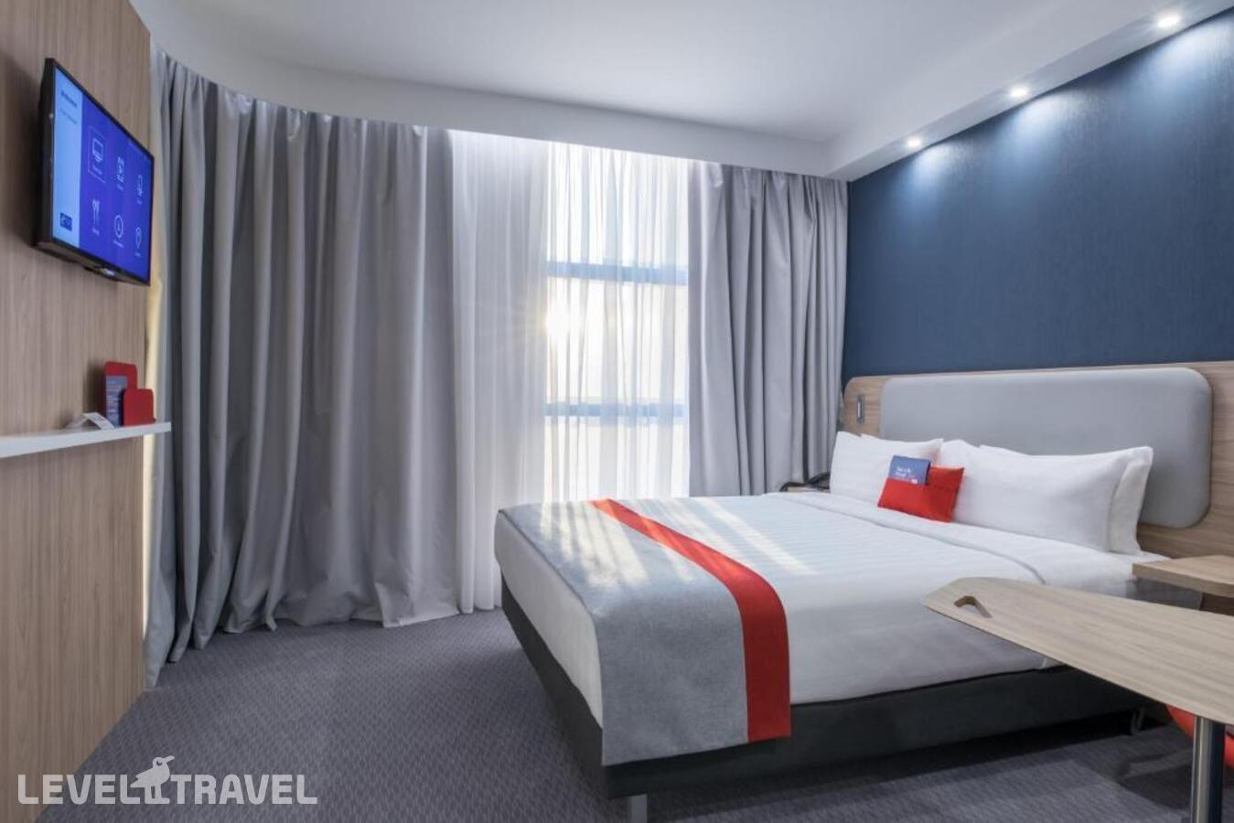 фотографии номера Размещение по прибытии отеля Holiday Inn Express в Армения(Ереван) - фото №1