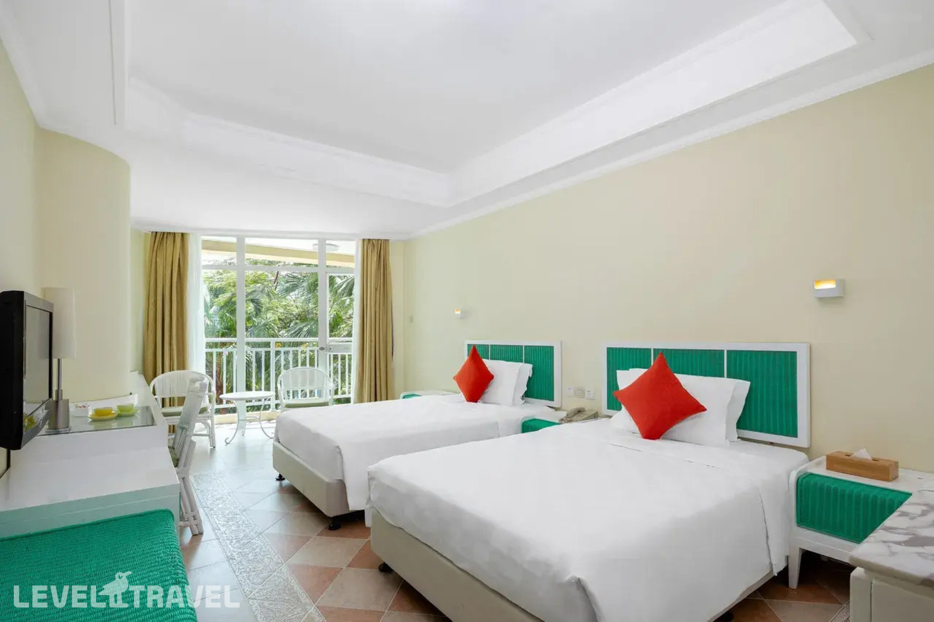 фотографии номера Стандартный с видом на сад (две односпальные кровати) отеля Sunshine Resort Intime Sanya в Китай(Дадунхай Бэй) - фото №1