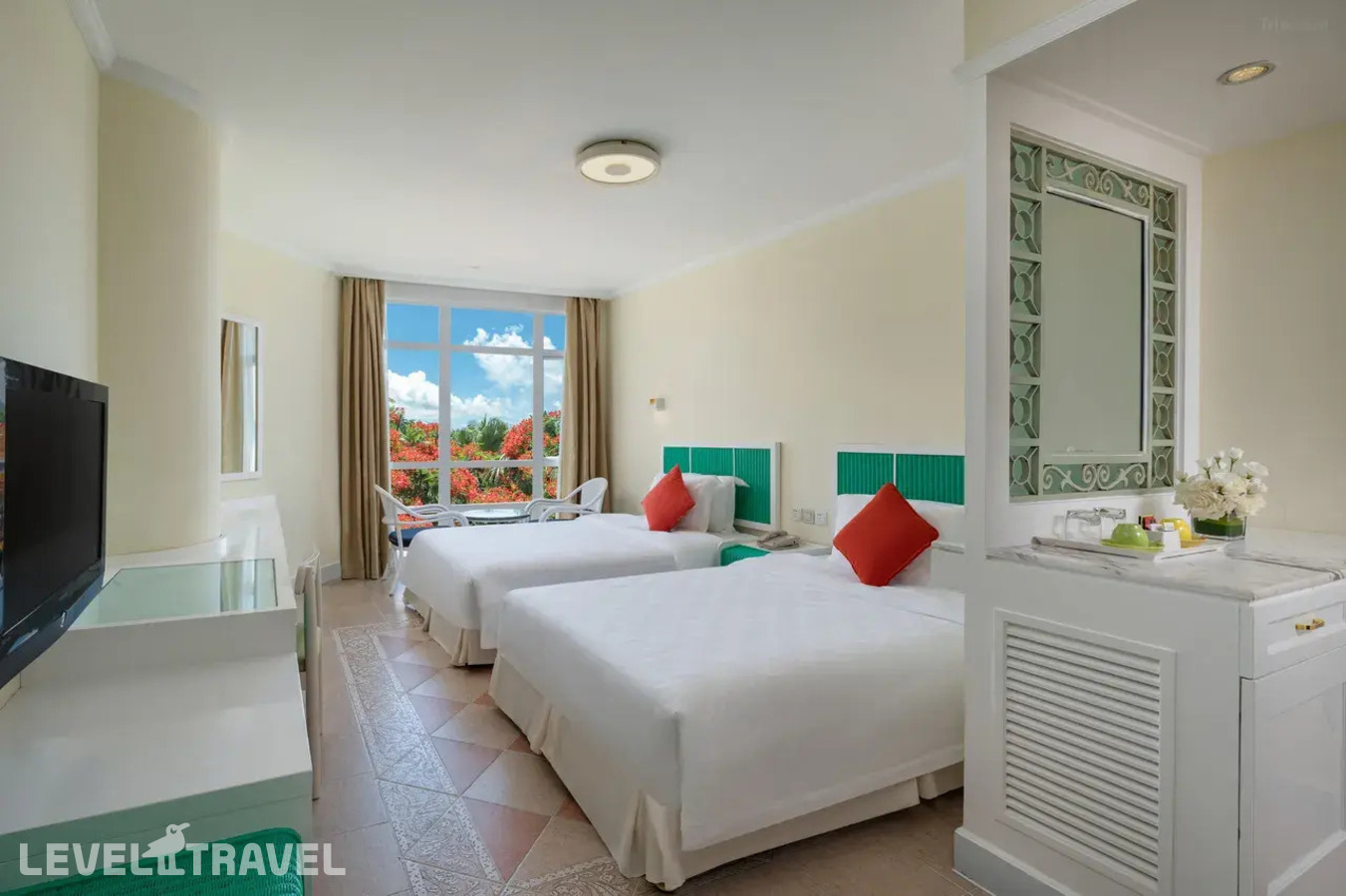 фотографии номера Стандартный с видом на сад (две односпальные кровати) отеля Sunshine Resort Intime Sanya в Китай(Дадунхай Бэй) - фото №2