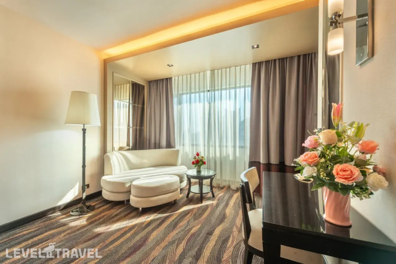 фотографии номера Трёхместный номер Grand Deluxe отеля Royal Benja Hotel в Таиланд(Бангкок) - фото №4