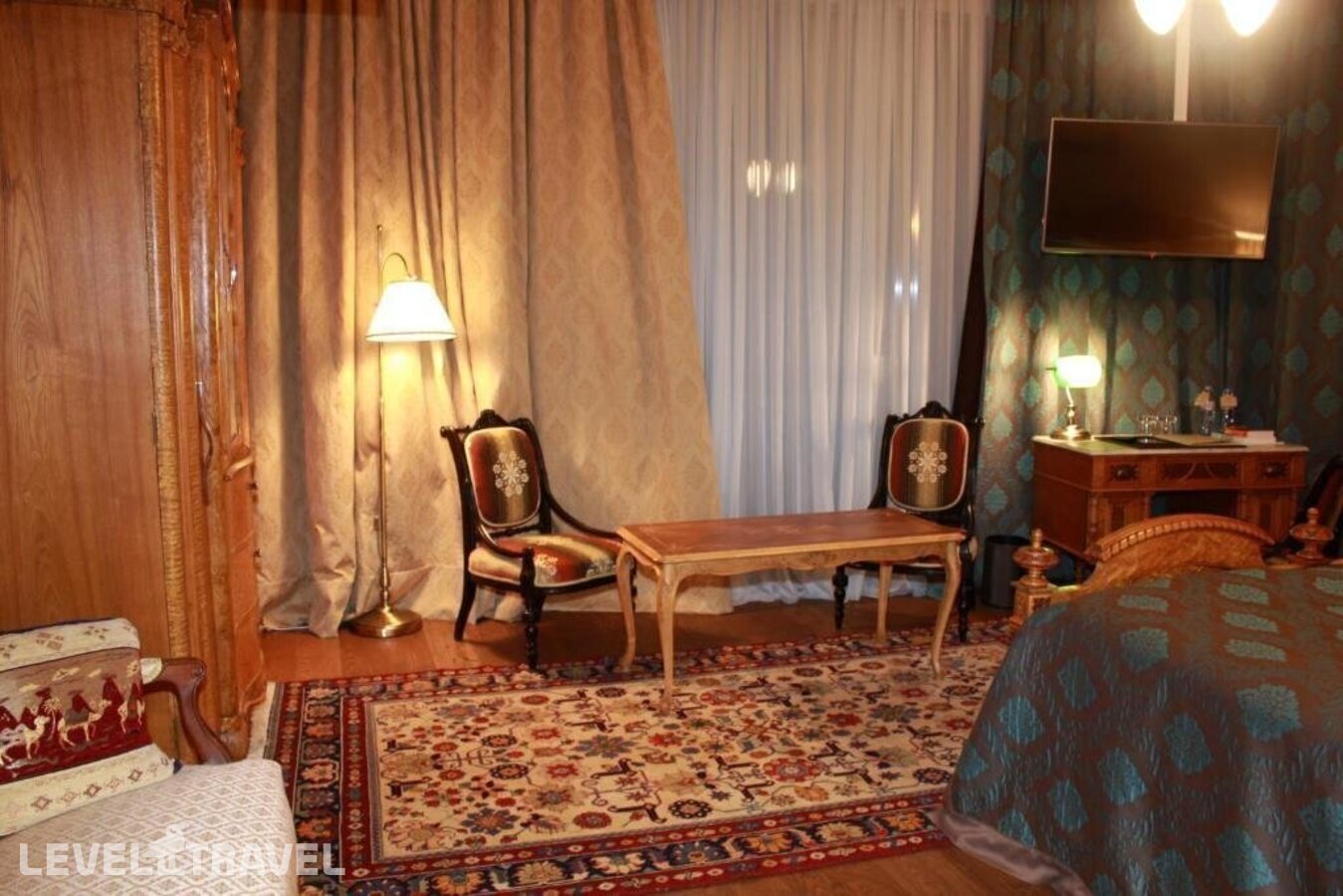 фотографии номера Полулюкс отеля Vinotel в Грузия(Тбилиси) - фото №10