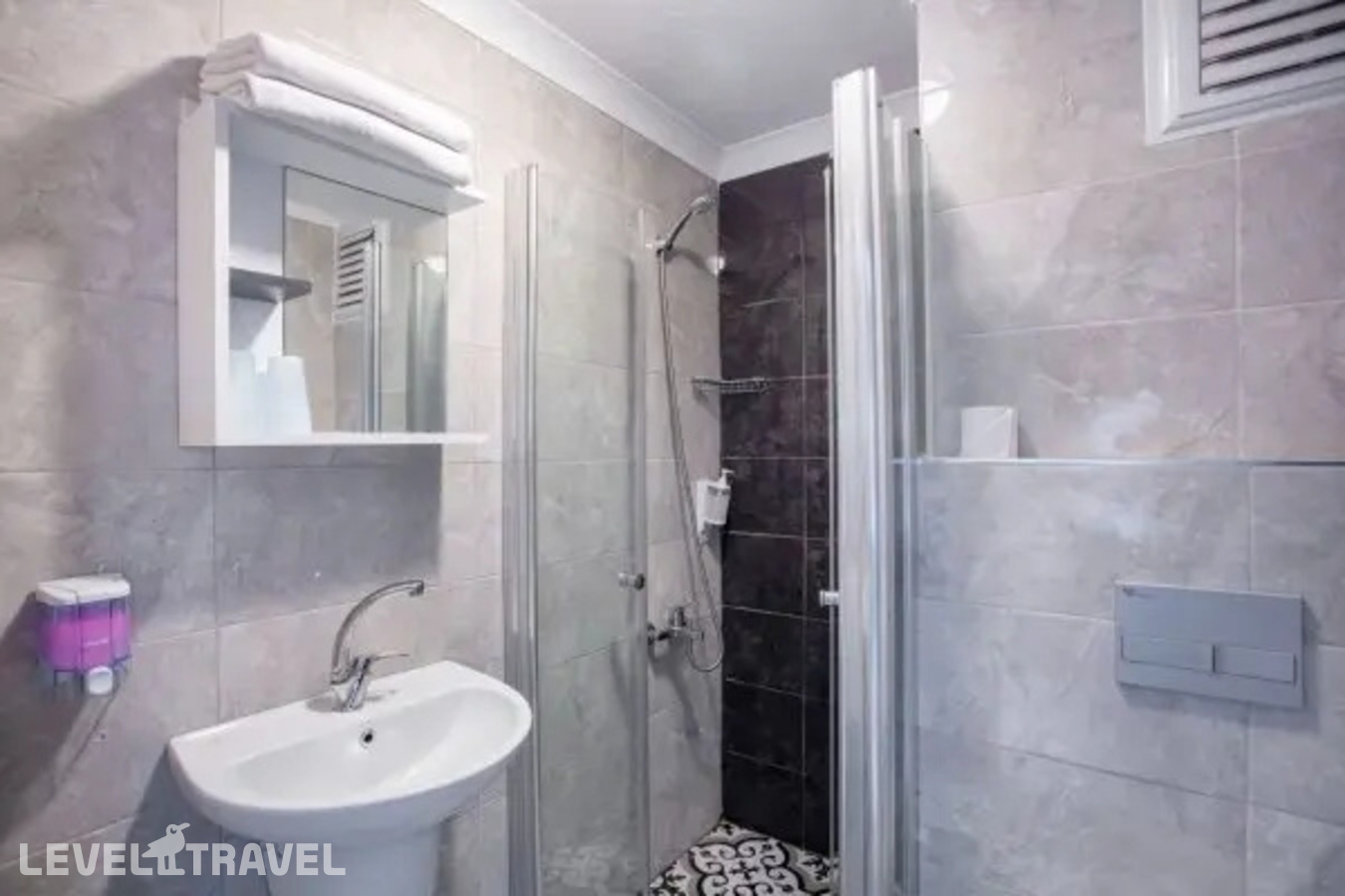фотографии номера Семейный с балконом (2 комнаты) отеля Aslan City Hotel (Ex. Aska Beste) в Турция(Аланья - центр) - фото №4