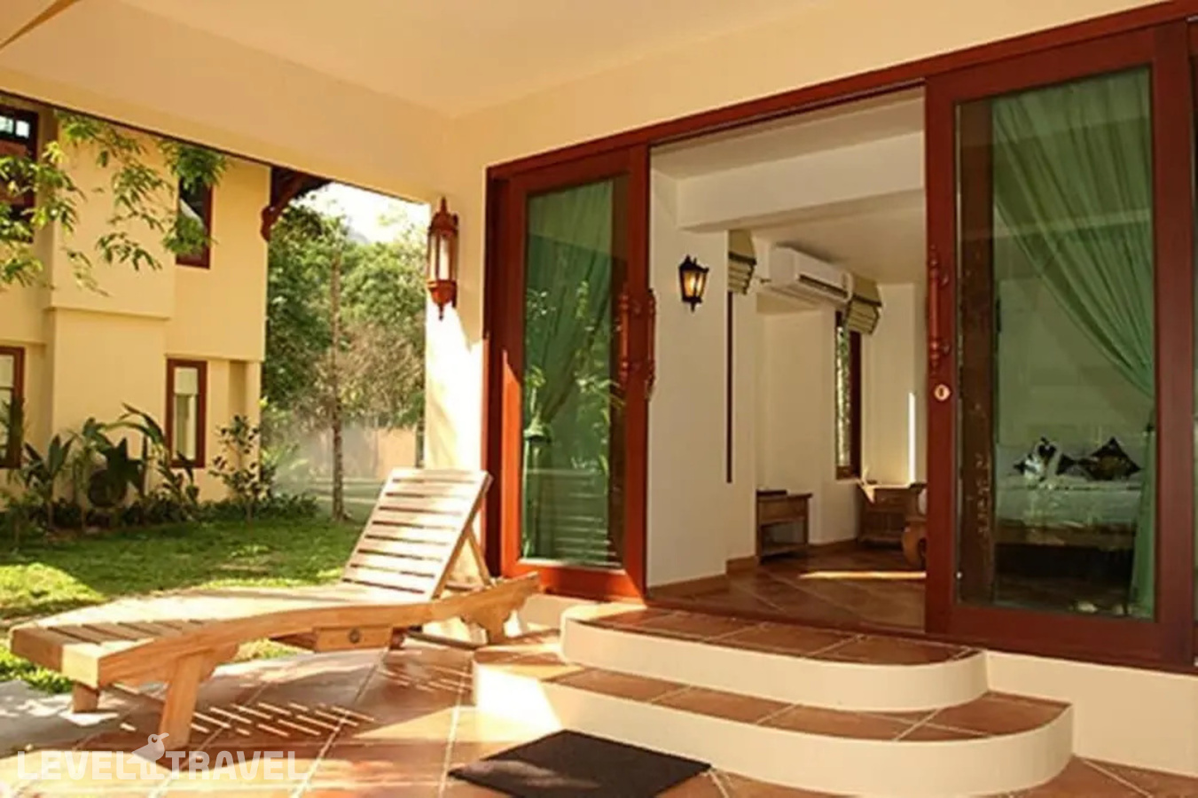 фотографии номера Делюкс отеля Chivapuri Beach Resort в Таиланд(Банг Бао) - фото №4