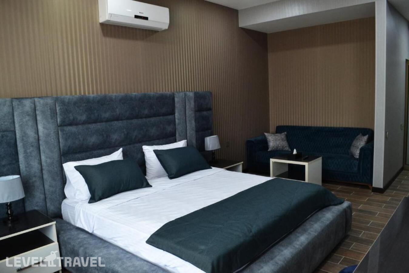 фотографии номера Улучшенный номер отеля Supreme Hotel Baku в Азербайджан(Баку) - фото №3