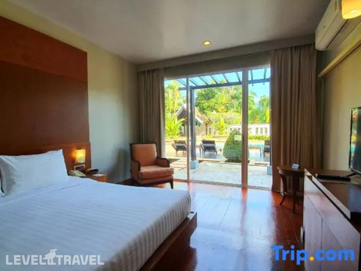 фотографии номера Делюкс с видом на сад отеля Mission Hills Golf Resort & Spa в Таиланд(Пор Бэй) - фото №6