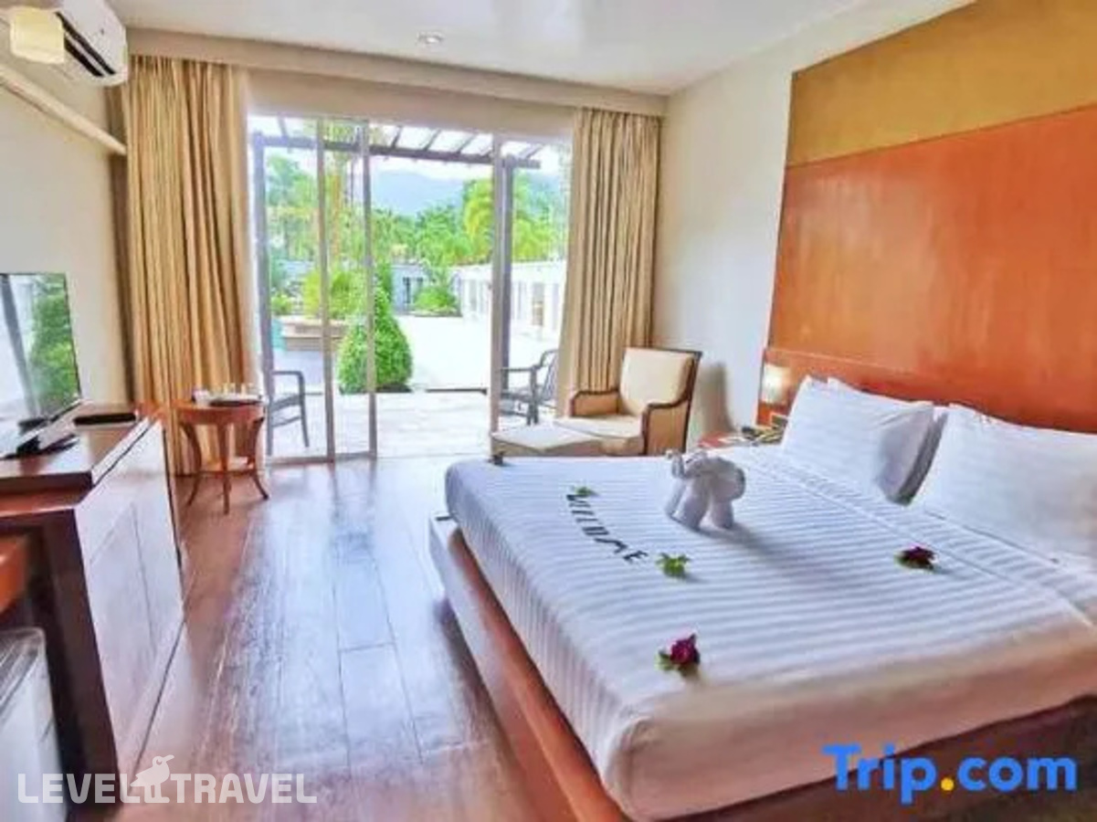 фотографии номера Делюкс с видом на сад отеля Mission Hills Golf Resort & Spa в Таиланд(Пор Бэй) - фото №12