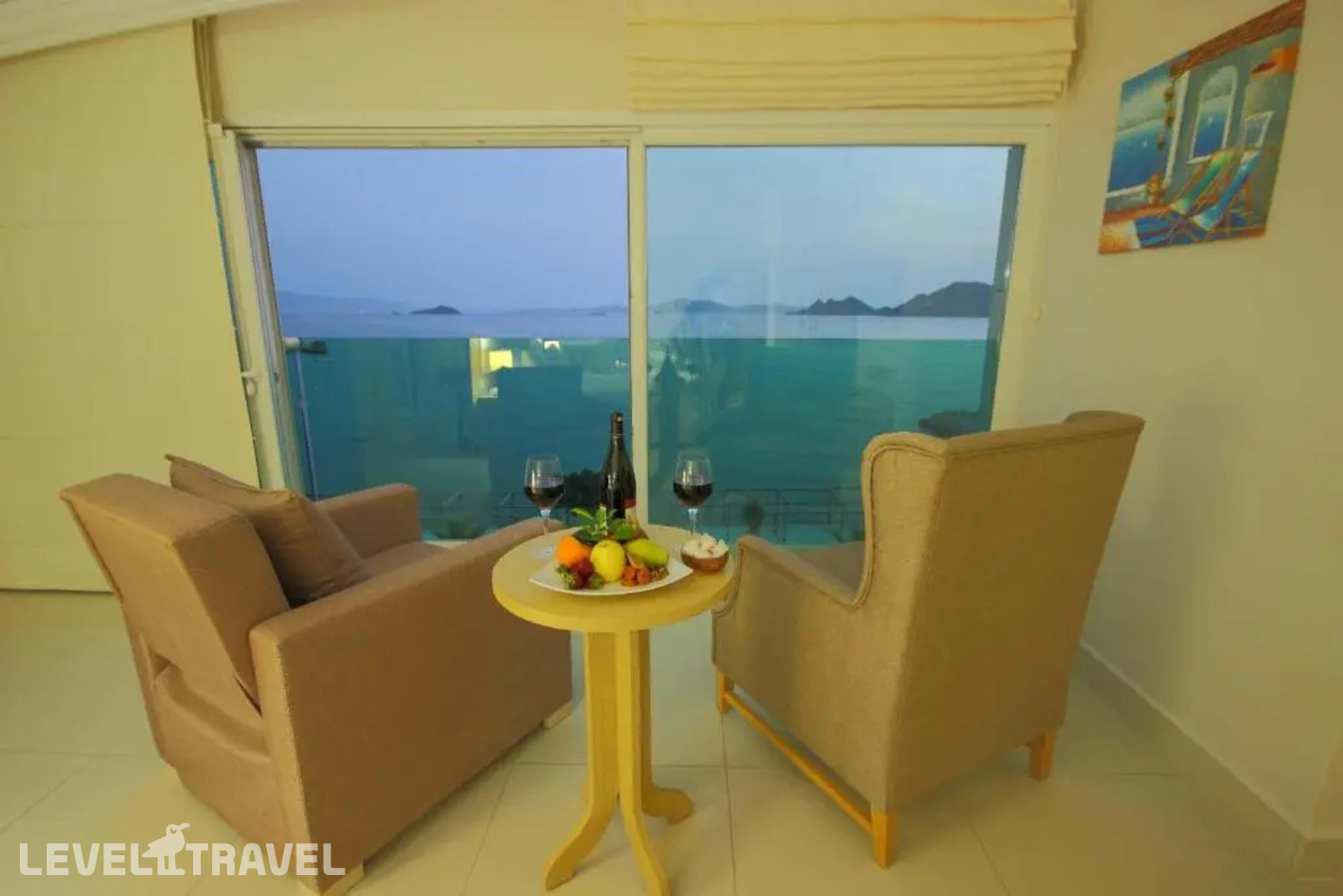 фотографии номера Люкс с балконом и видом на море отеля Dragut Point North Hotel в Турция(Тургутреис) - фото №7