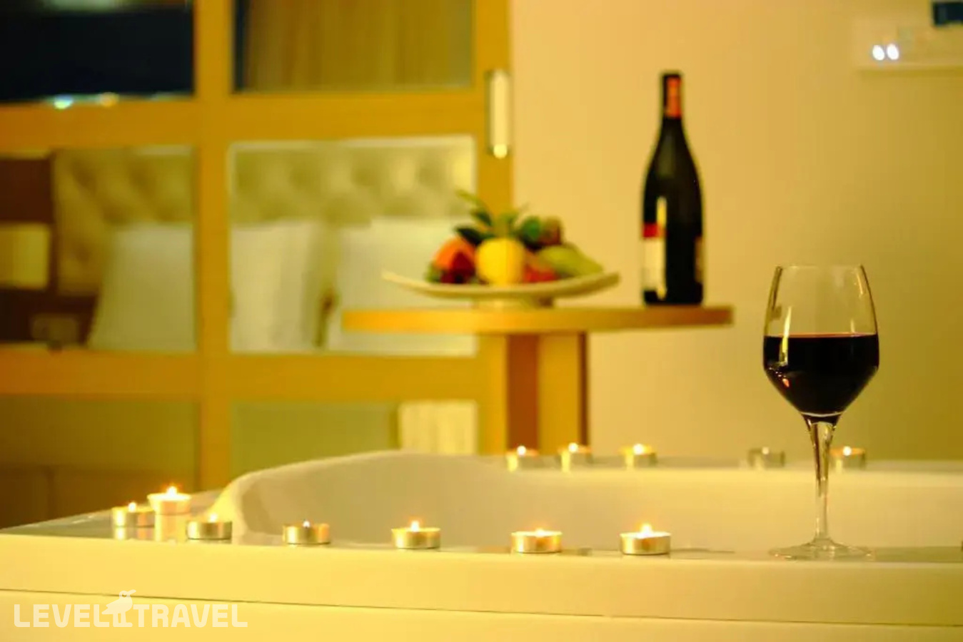 фотографии номера Люкс с балконом и видом на море отеля Dragut Point North Hotel в Турция(Тургутреис) - фото №5