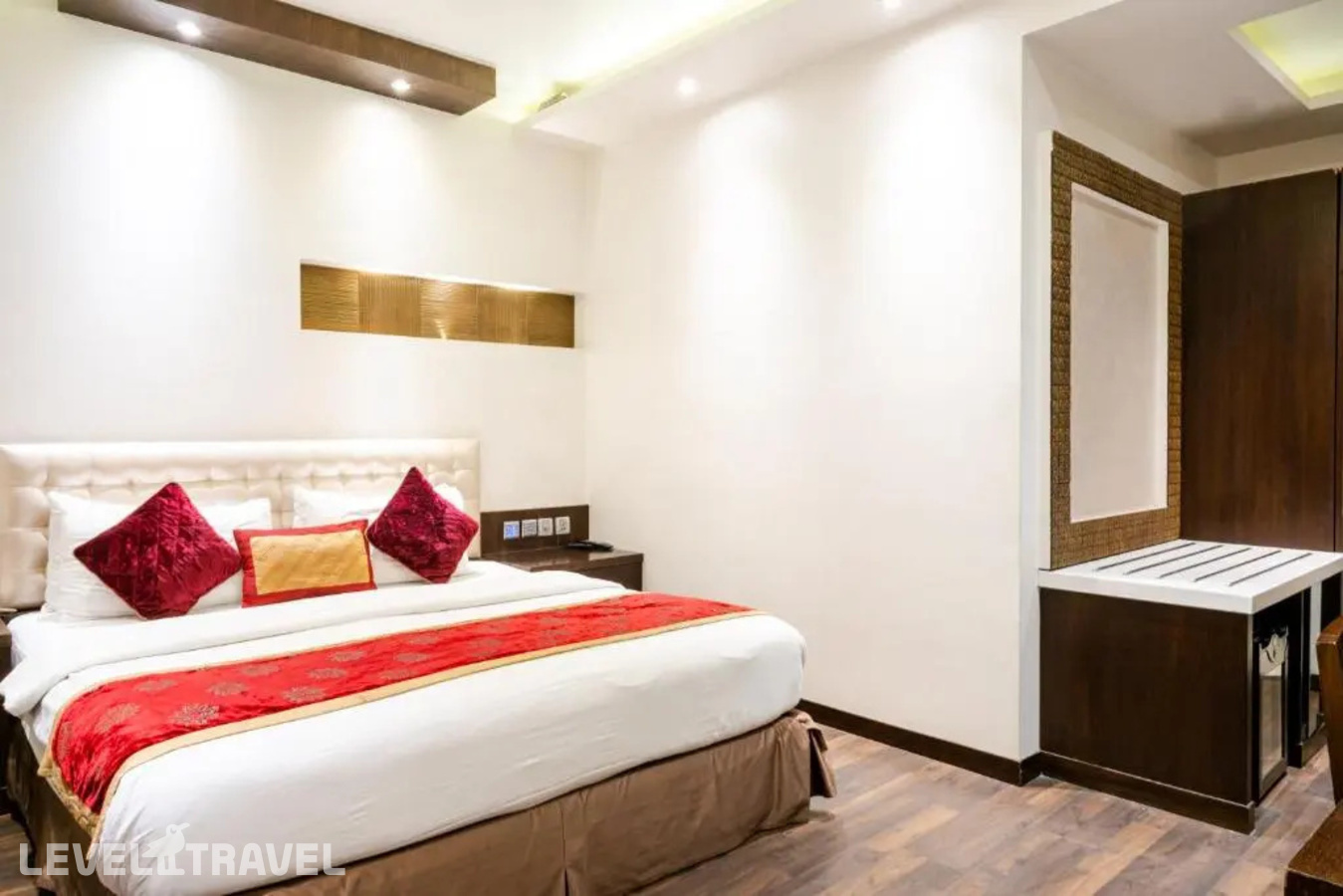 фотографии номера Представительский (две односпальные кровати) отеля Grand Godwin Hotel в Индия(Нью-Дели) - фото №12