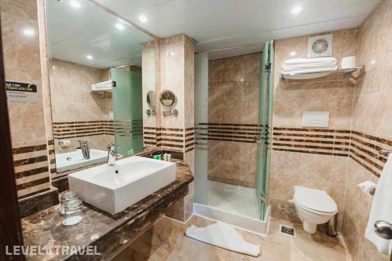 фотографии номера Делюкс с видом на сад отеля Golden Beach Resort (Ex. Movie Gate Hurghada) в Египет(Хургада (город)) - фото №7