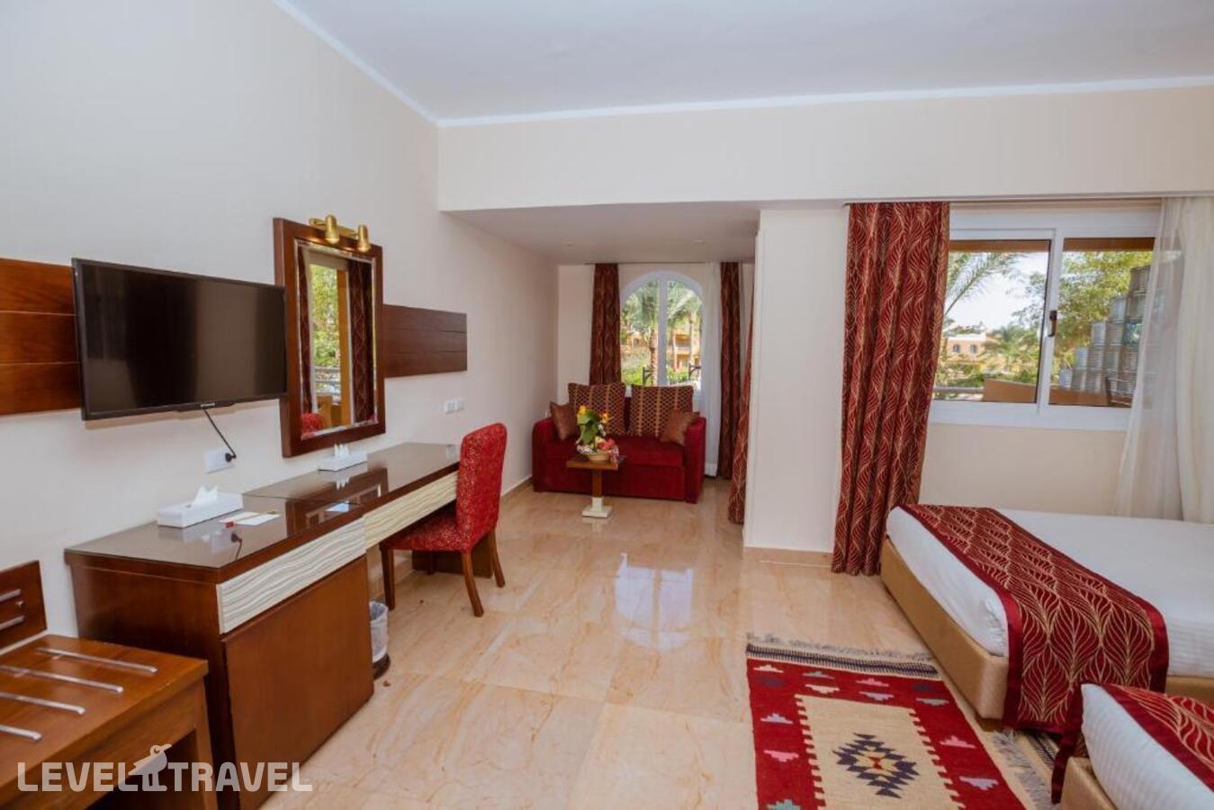 фотографии номера Делюкс с видом на сад отеля Golden Beach Resort (Ex. Movie Gate Hurghada) в Египет(Хургада (город)) - фото №4