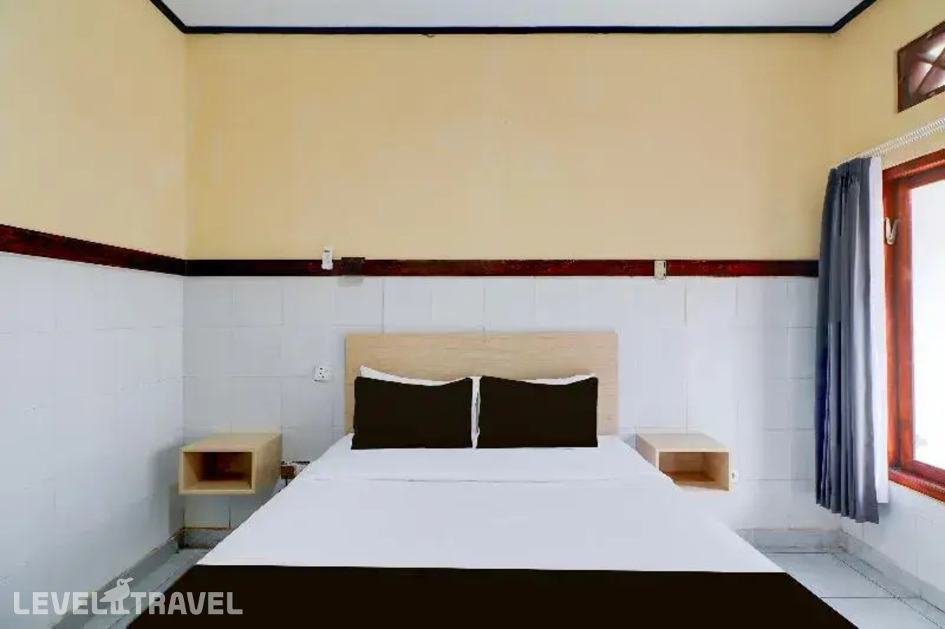 фотографии номера Люкс (две односпальные кровати) отеля Sayang Maha Mertha Hotel в Индонезия(Кута) - фото №2