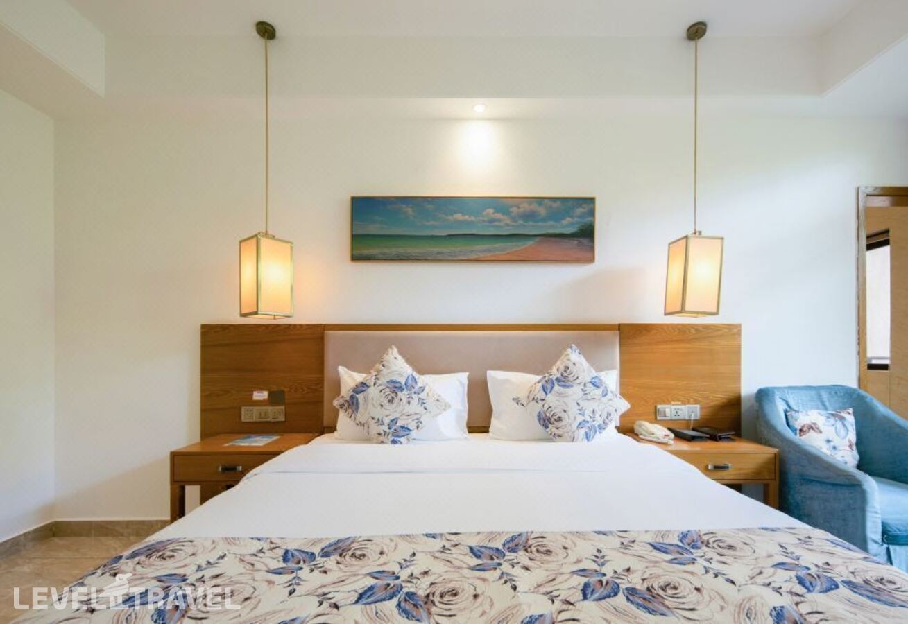 фотографии номера Стандартный с видом на сад отеля Yin Yun Sea View Holiday Hotel (Ex. Yinyun Seaview Resort) в Китай(Санья) - фото №1
