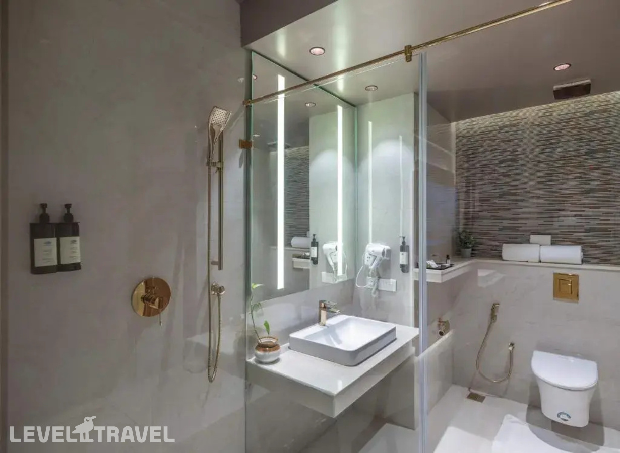 фотографии номера Стандартный номер отеля Uday Suites в Индия(Керала) - фото №3