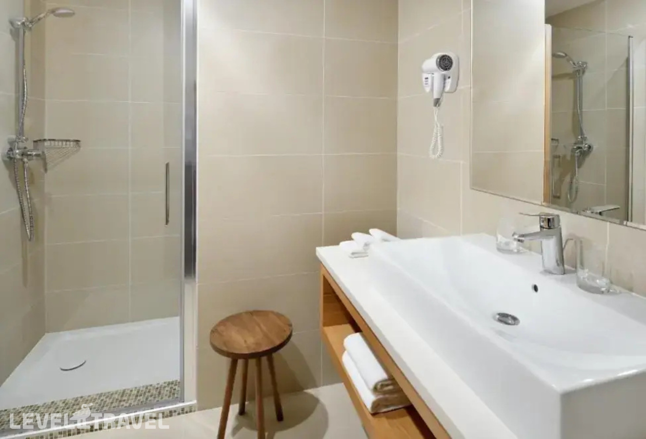 фотографии номера Трехместный семейный отеля Urban Boutique Hotel в Грузия(Тбилиси) - фото №5