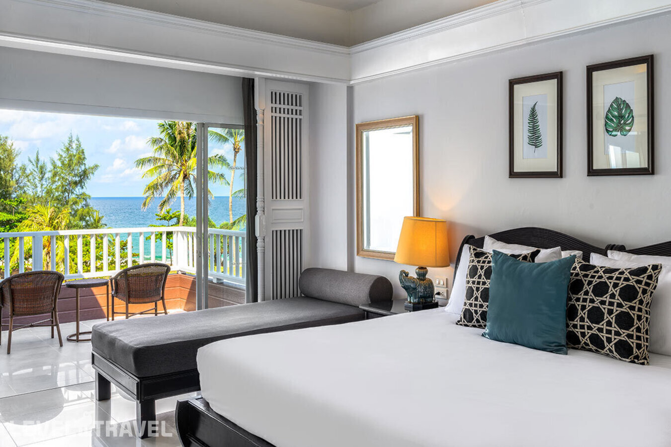 фотографии номера Делюкс с террасой с видом на море отеля Thavorn Palm Beach Resort в Таиланд(Карон Бич) - фото №2