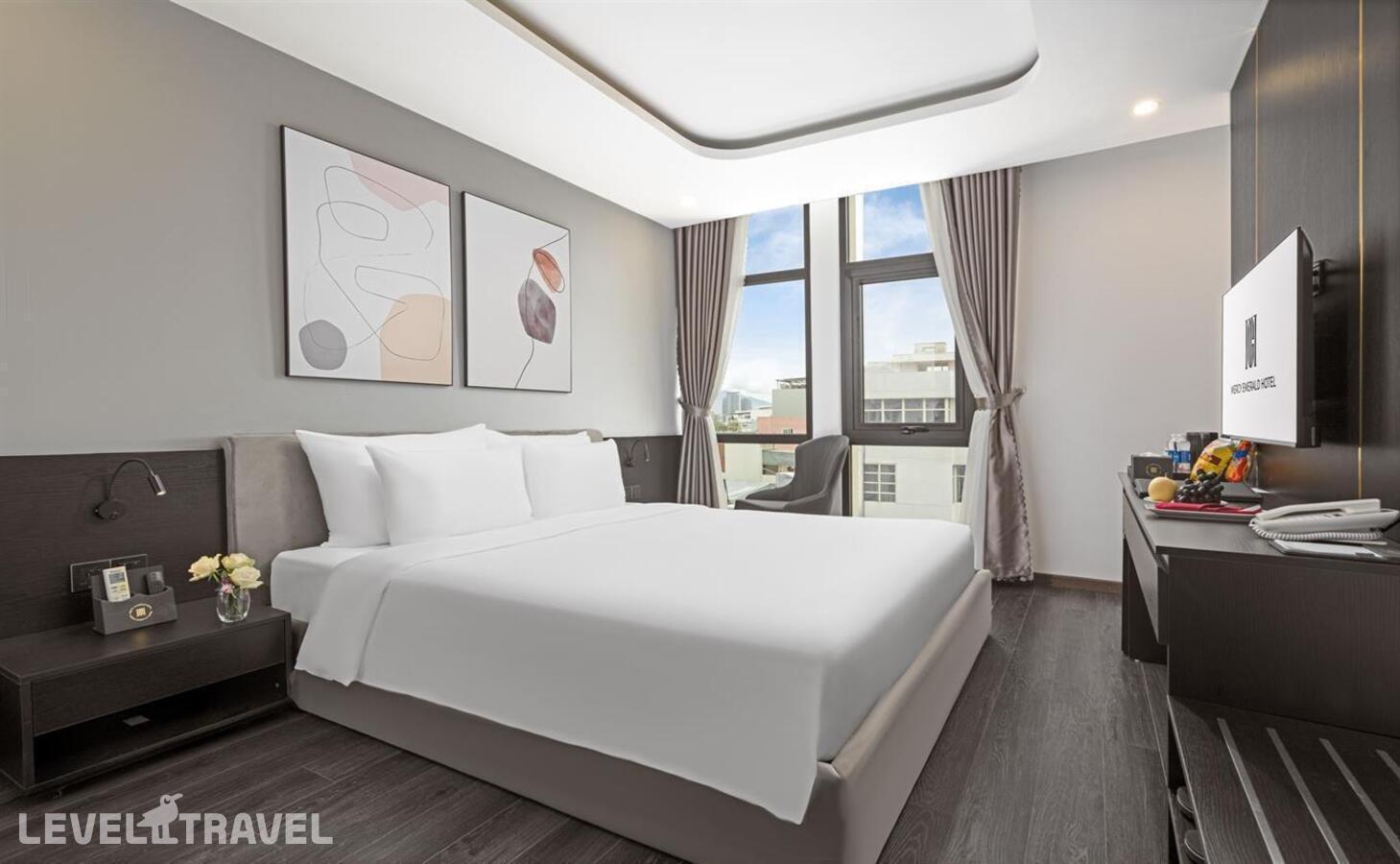 фотографии номера Делюкс отеля Mercy Emerald Hotel в Вьетнам(Дананг) - фото №1