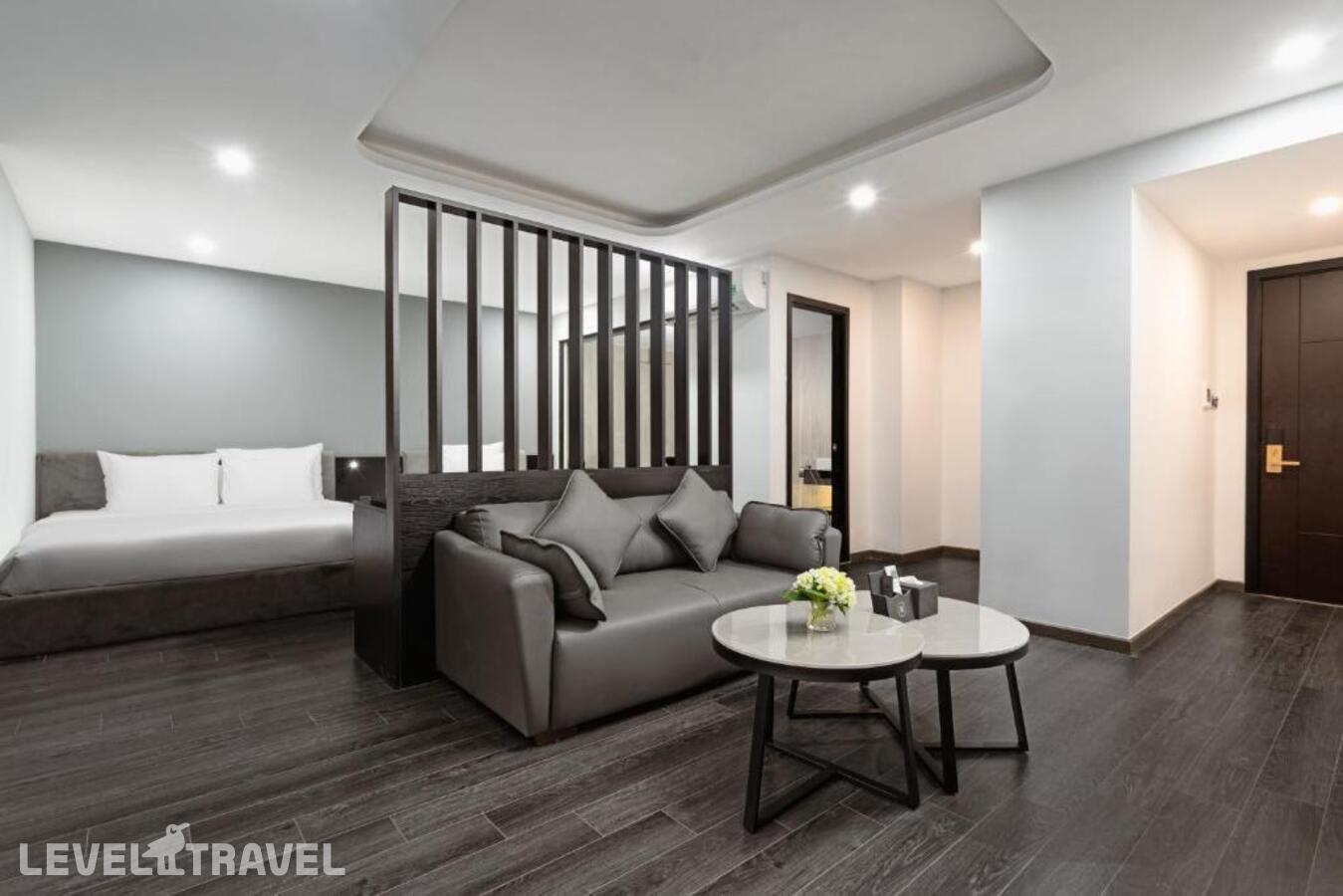 фотографии номера Семейный люкс отеля Mercy Emerald Hotel в Вьетнам(Дананг) - фото №1
