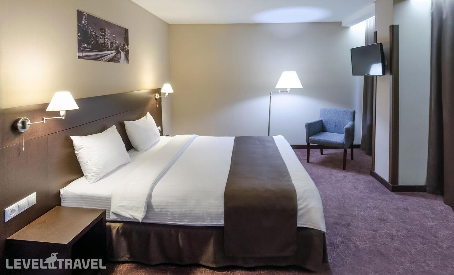 фотографии номера Делюкс отеля Gorskiy City Hotel в Россия(Новосибирск) - фото №1