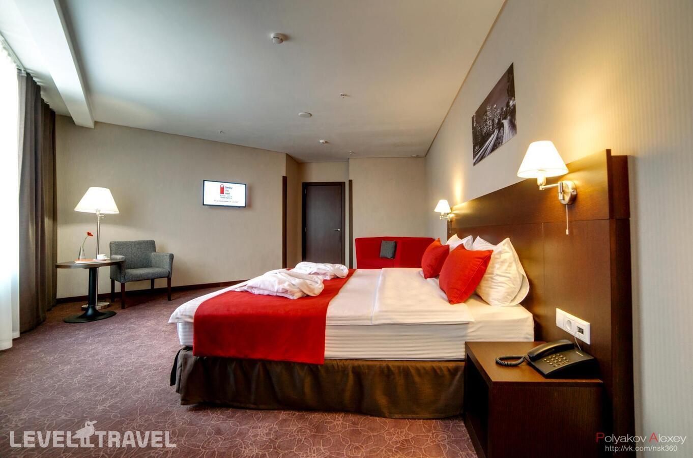 фотографии номера Делюкс отеля Gorskiy City Hotel в Россия(Новосибирск) - фото №6