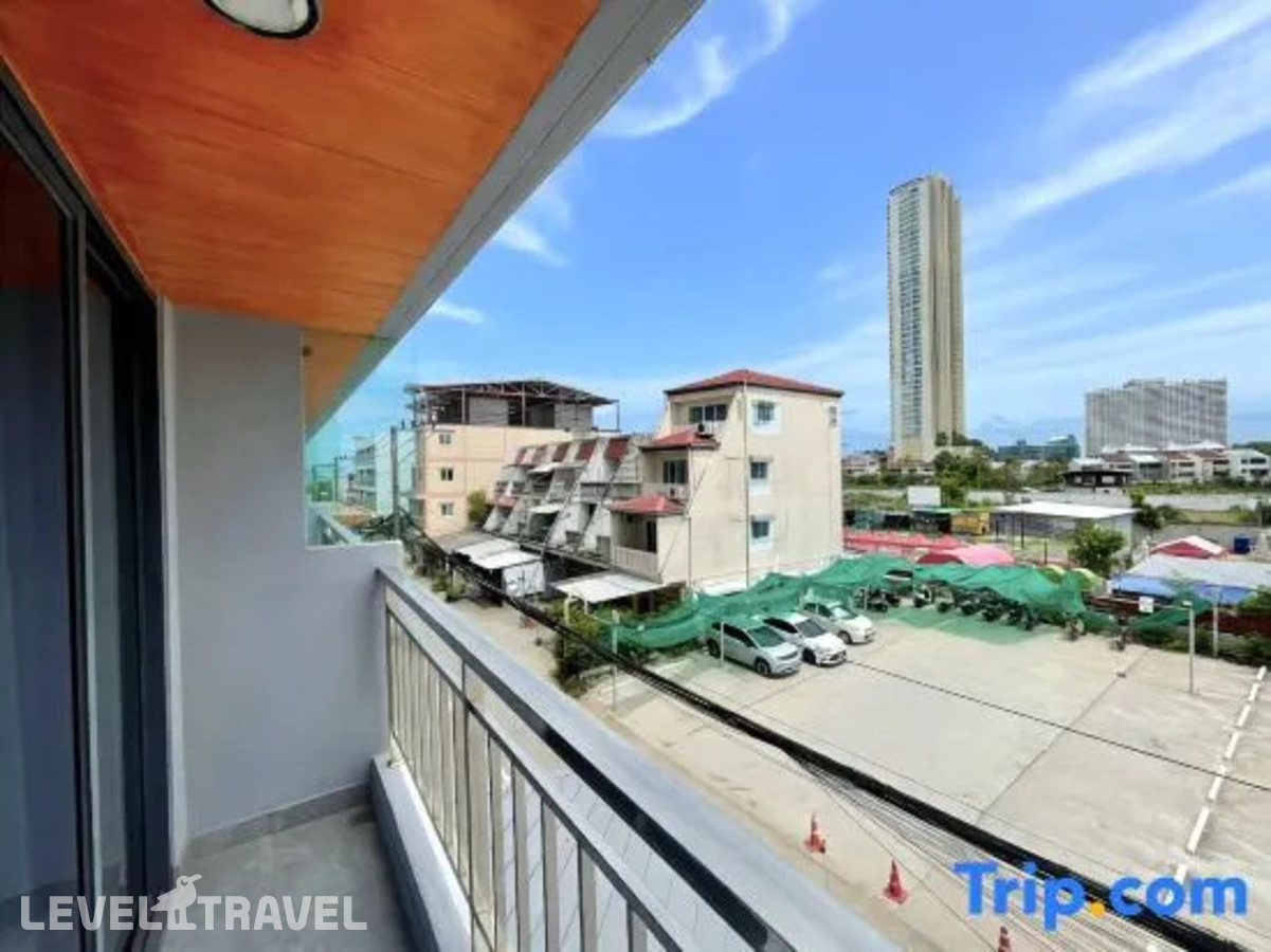 фотографии номера Делюкс (две односпальные кровати) отеля Golden Jomtien Beach Hotel в Таиланд(Джомтьен) - фото №10