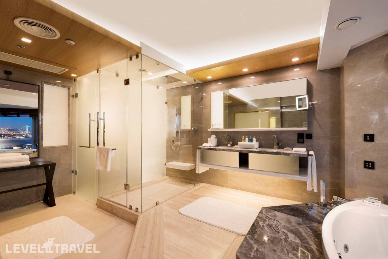 фотографии номера Полулюкс с видом на Босфор отеля Swissotel The Bosphorus в Турция(Бешикташ) - фото №3