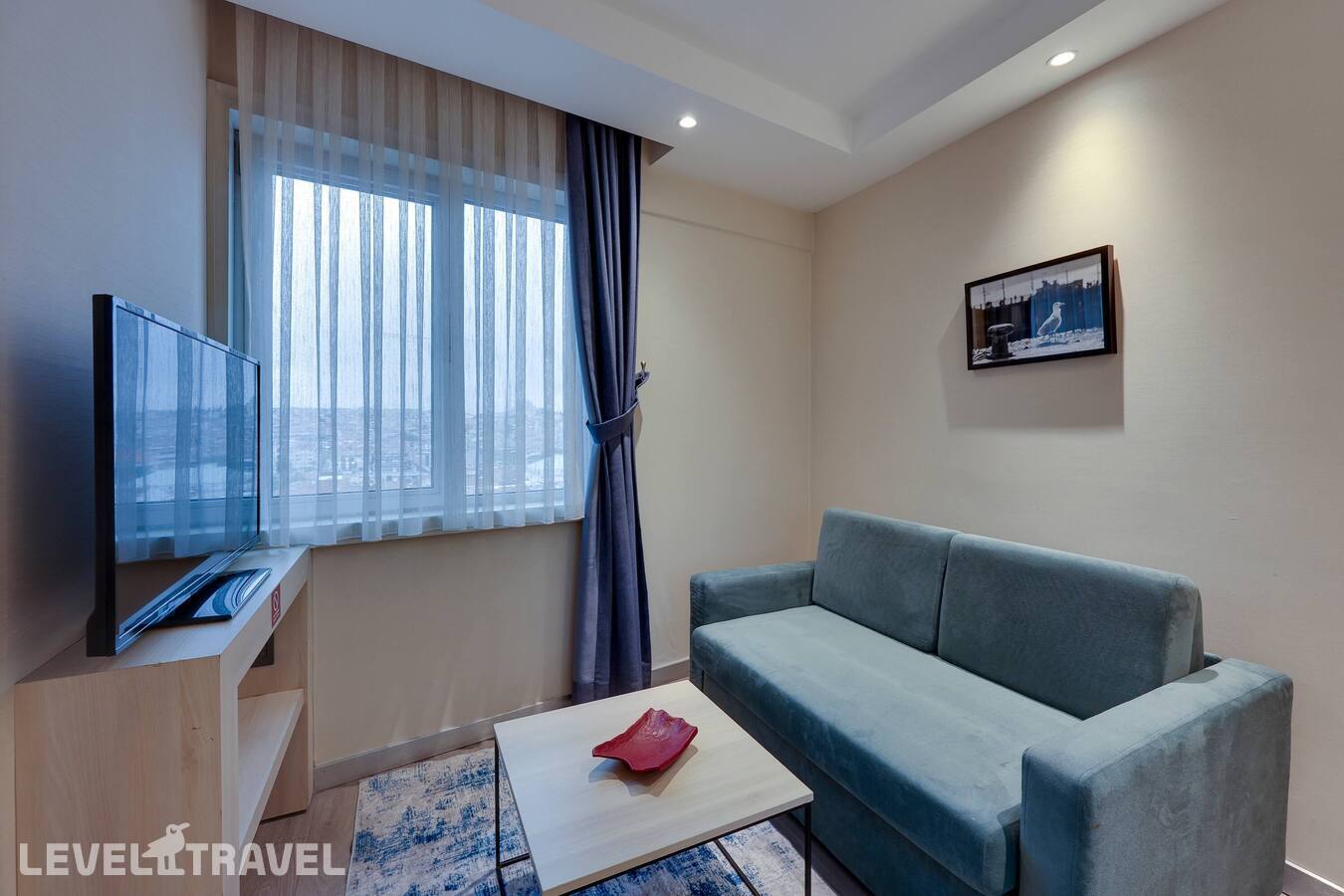 фотографии номера Представительский (две односпальные кровати) отеля Ramada By Wyndham Istanbul Old City в Турция(Фатих) - фото №4