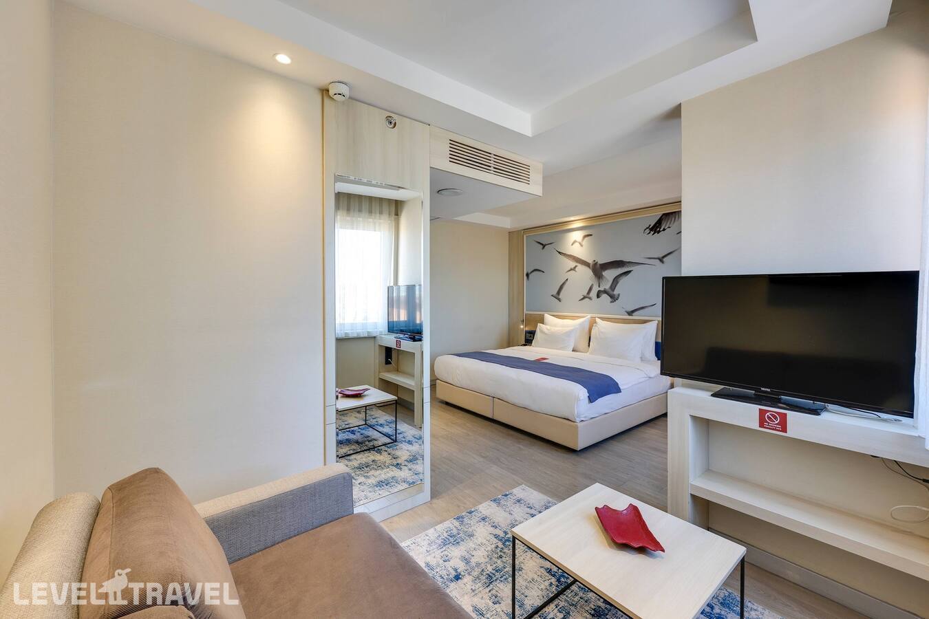фотографии номера Представительский (две односпальные кровати) отеля Ramada By Wyndham Istanbul Old City в Турция(Фатих) - фото №3