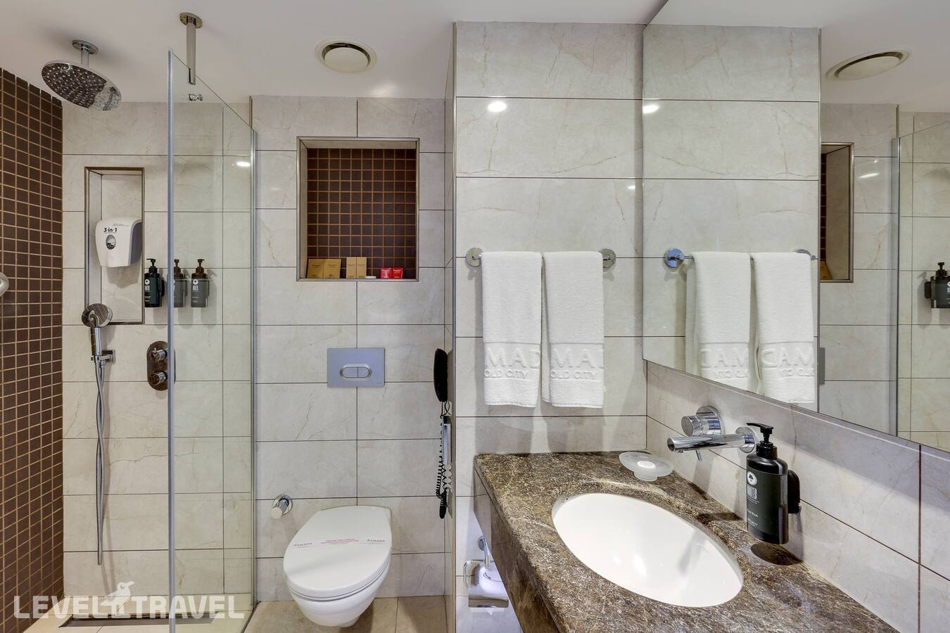 фотографии номера Представительский (две односпальные кровати) отеля Ramada By Wyndham Istanbul Old City в Турция(Фатих) - фото №5