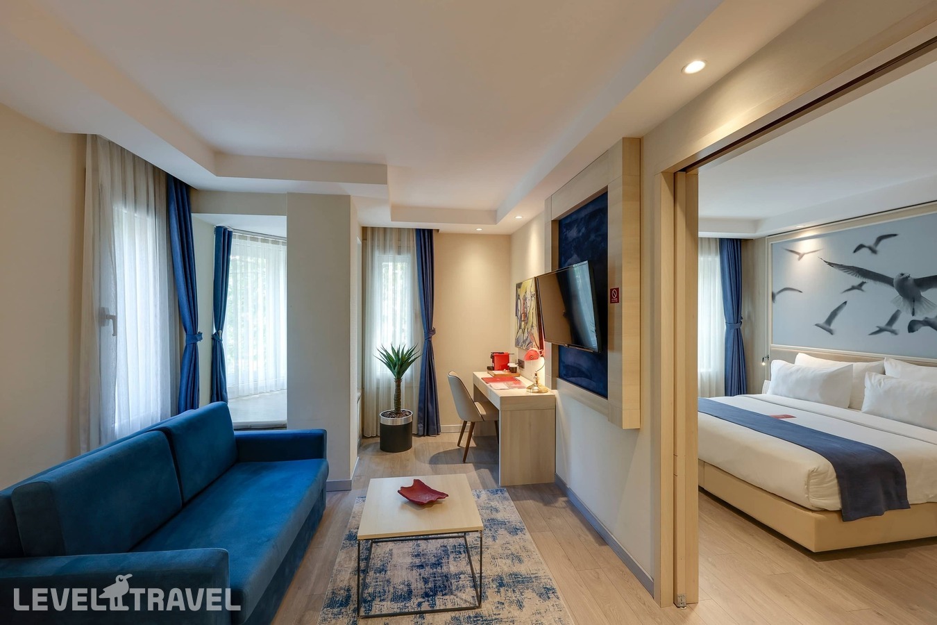 фотографии номера Полулюкс отеля Ramada By Wyndham Istanbul Old City в Турция(Фатих) - фото №1