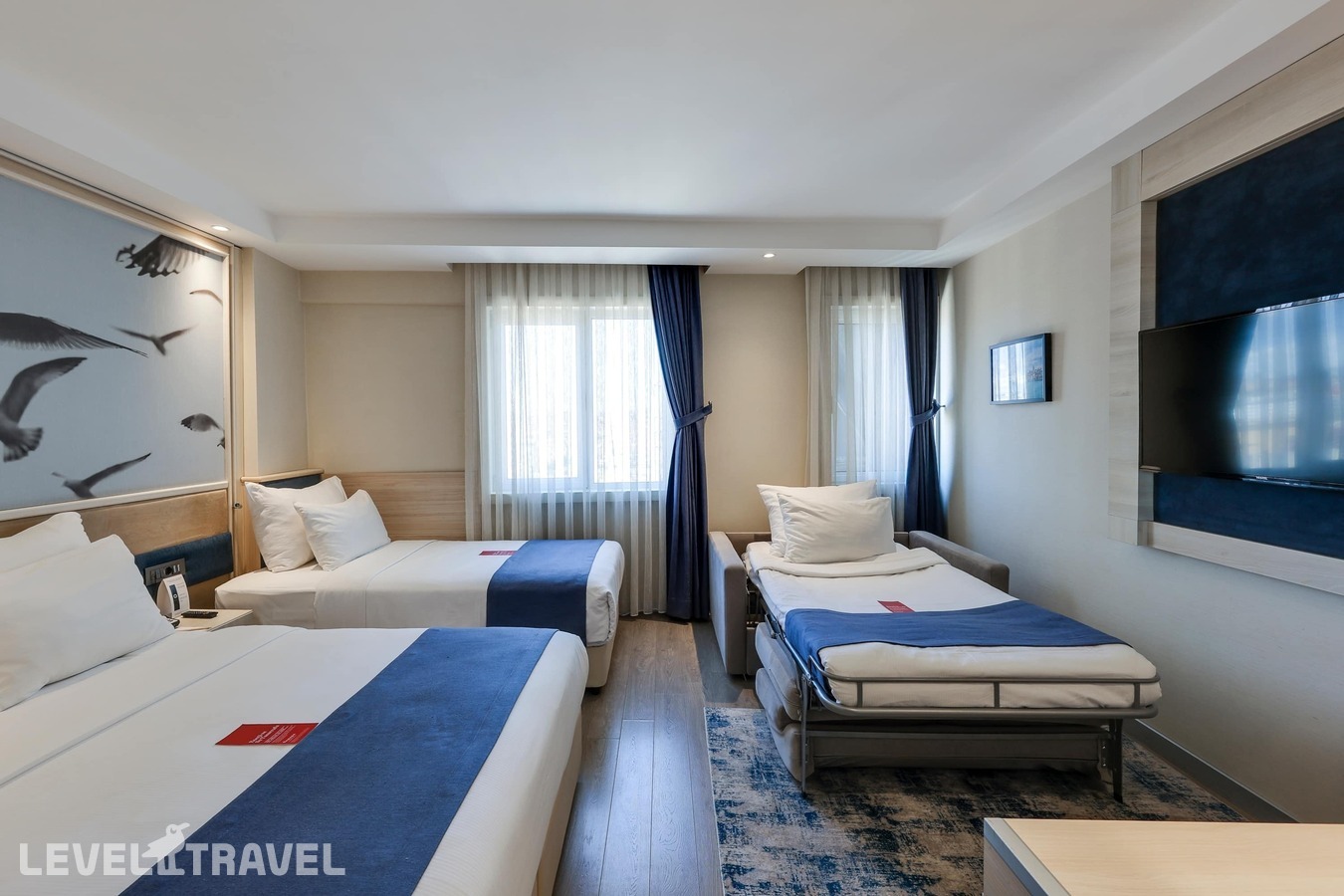 фотографии номера Семейный номер отеля Ramada By Wyndham Istanbul Old City в Турция(Фатих) - фото №5