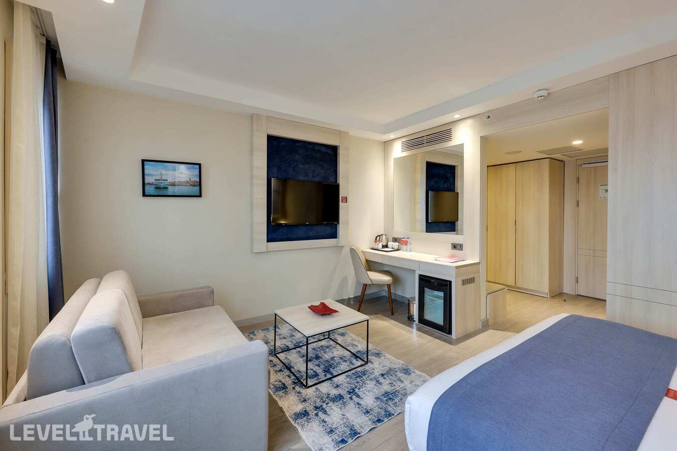 фотографии номера Семейный номер отеля Ramada By Wyndham Istanbul Old City в Турция(Фатих) - фото №3